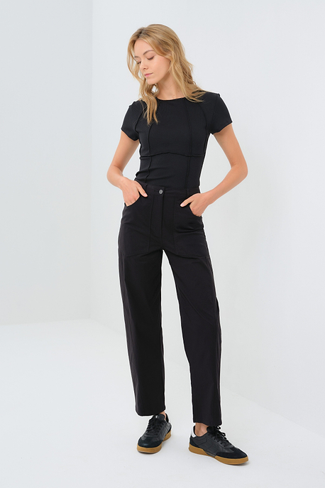 Liv Relaxed Light Barrel Pant in Black