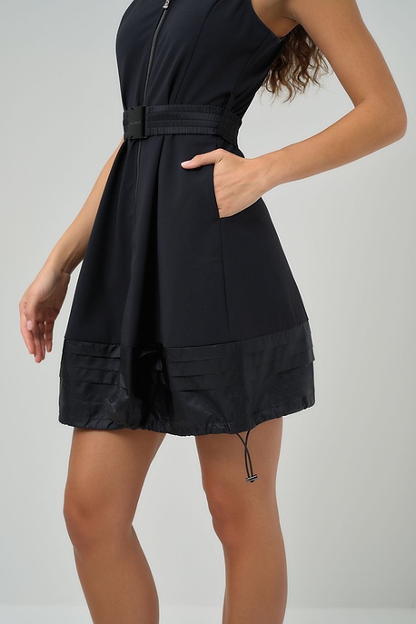 Katana Performance Dress in Black