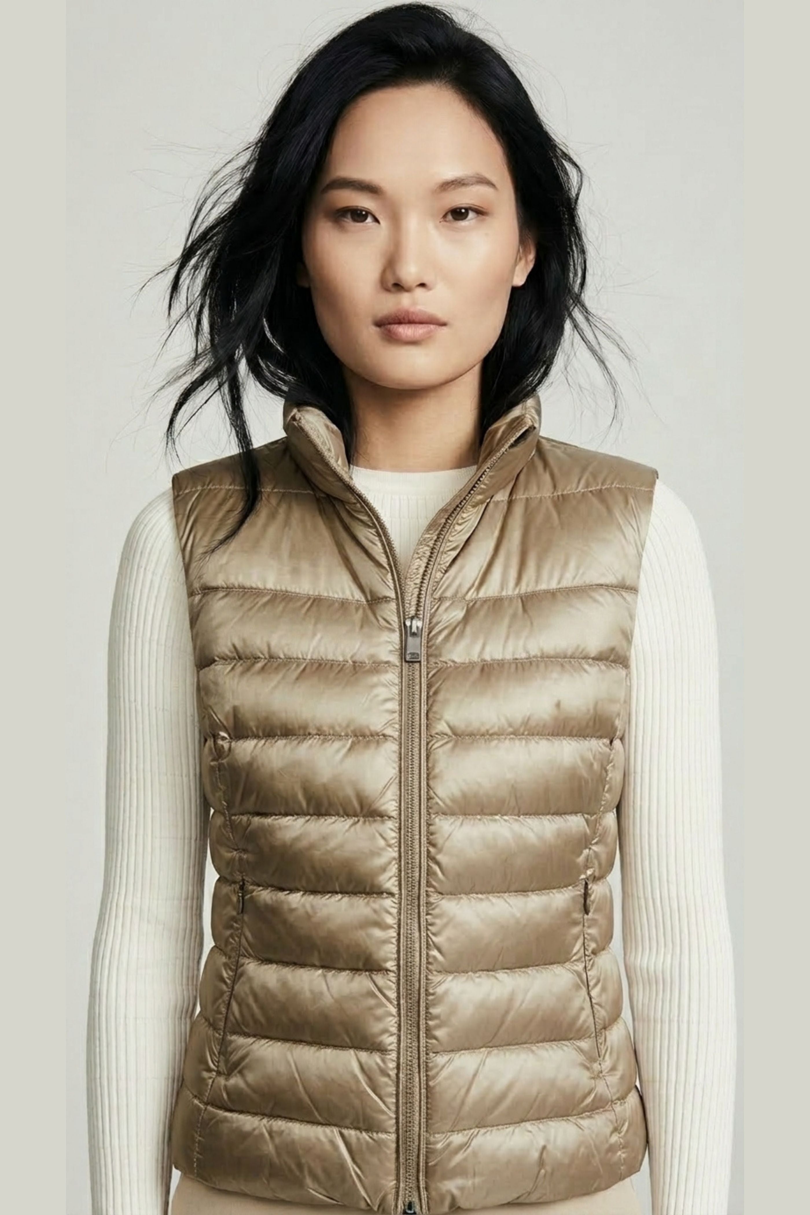 VELA VEST // Puffer Vest in Champagne