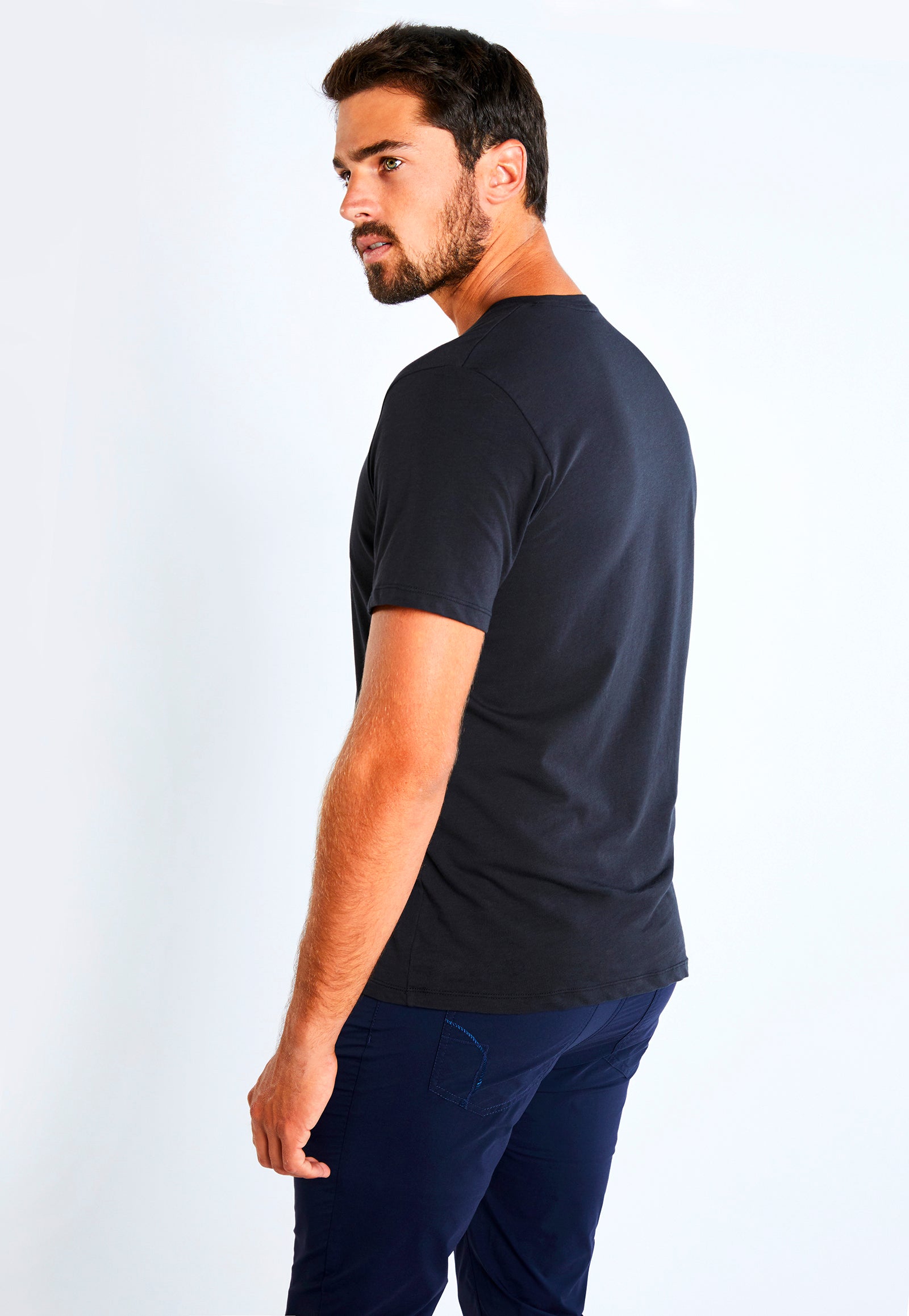 Black ||