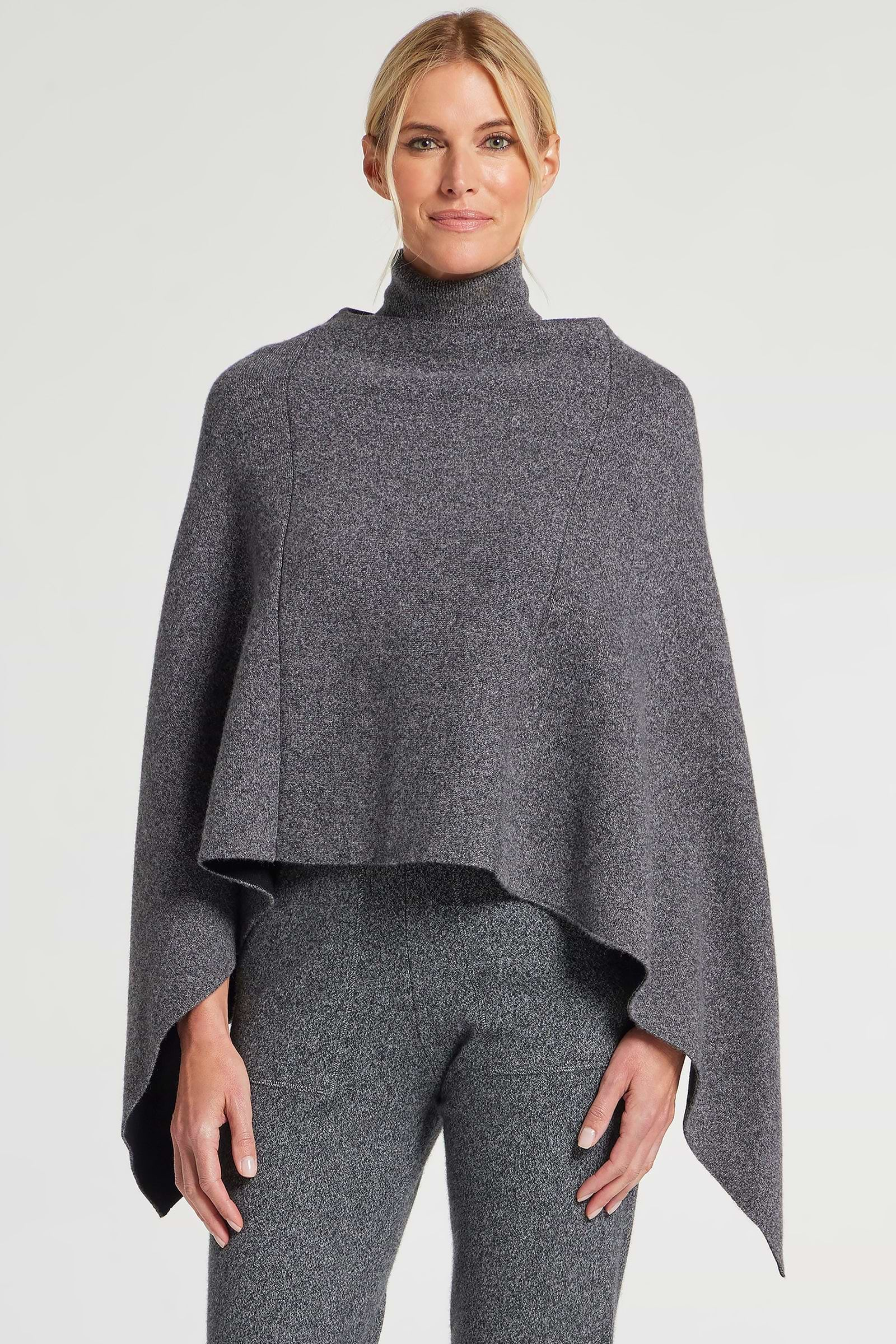 Charcoal || Sade Poncho