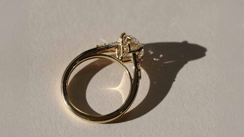 Gold Ring With Detailed Petal Prongs