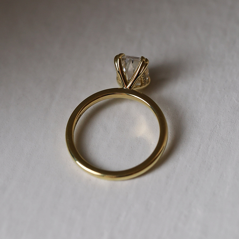 Old Mine Cut 2.41ct 2.41ct E VS1 IGI Lab Diamond Hidden Halo Ring
