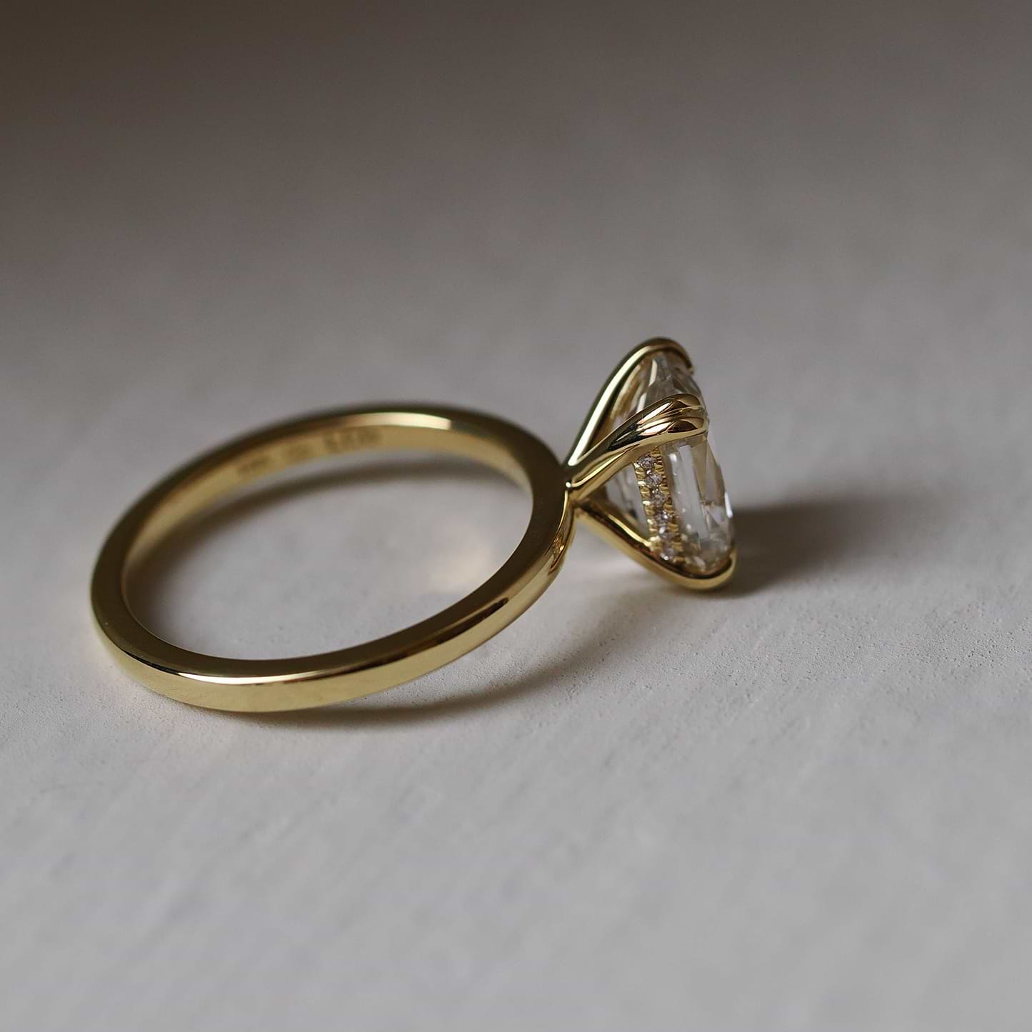 Old Mine Cut 2.41ct 2.41ct E VS1 IGI Lab Diamond Hidden Halo Ring