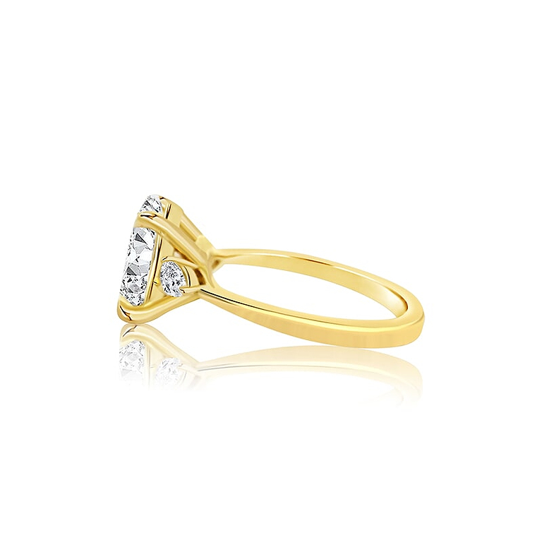Oval 2.13ct F VS1 IGI Lab Diamond 3 Stone Ring