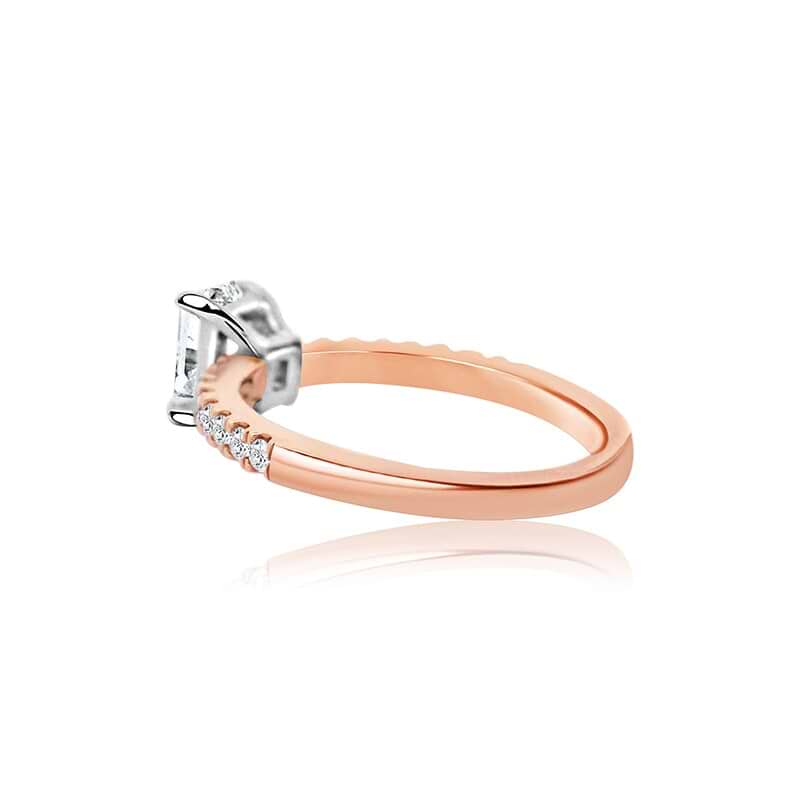 Emerald 0.92ct D VS1 IGI Lab Diamond Two-Tone Ring