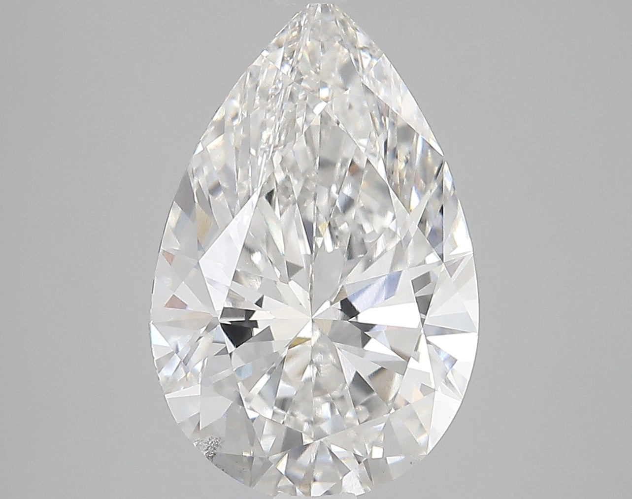 Pear 4.36ct F VS2