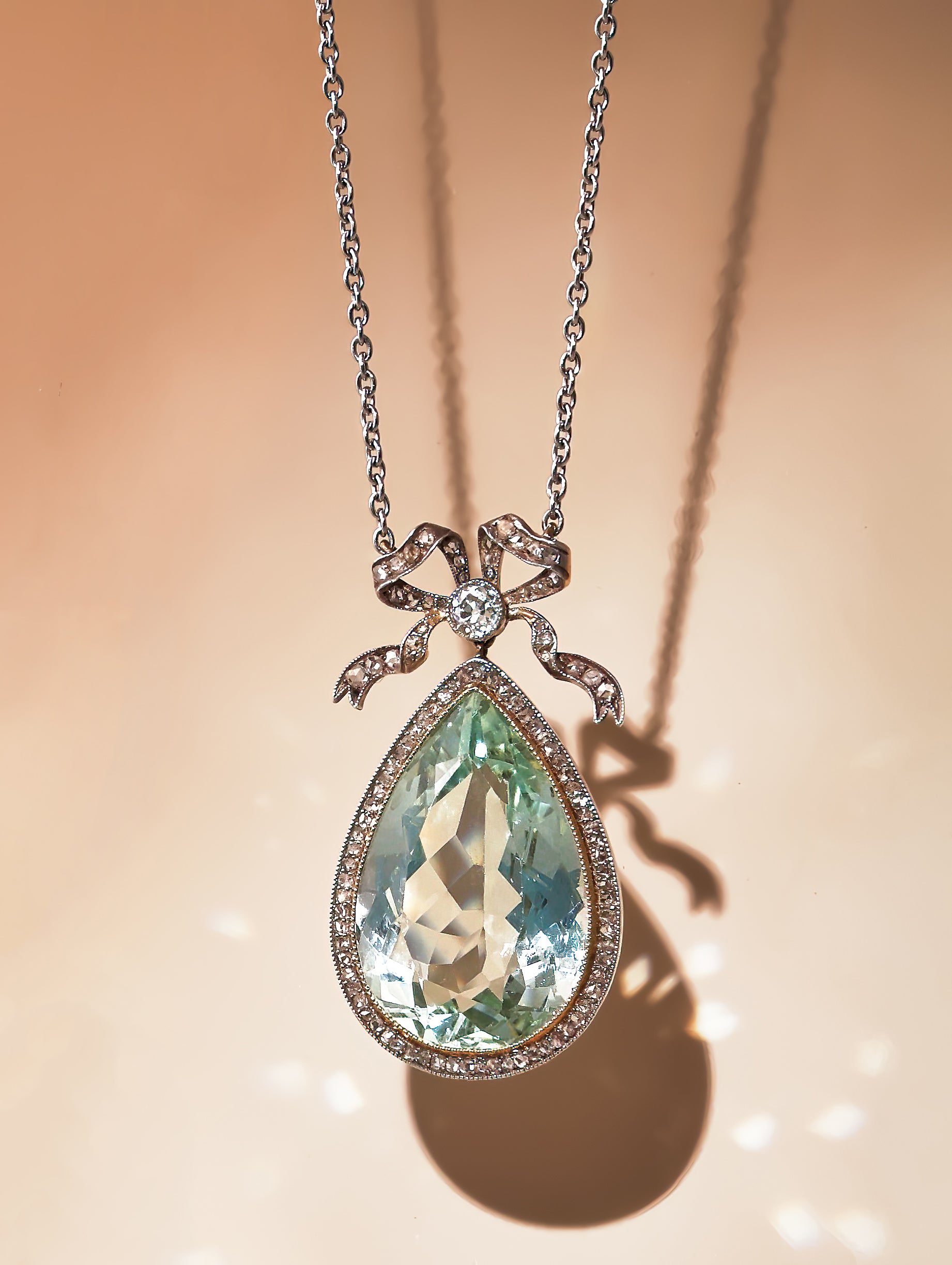 法贝热的精湛技艺，珠宝与艺术珍品