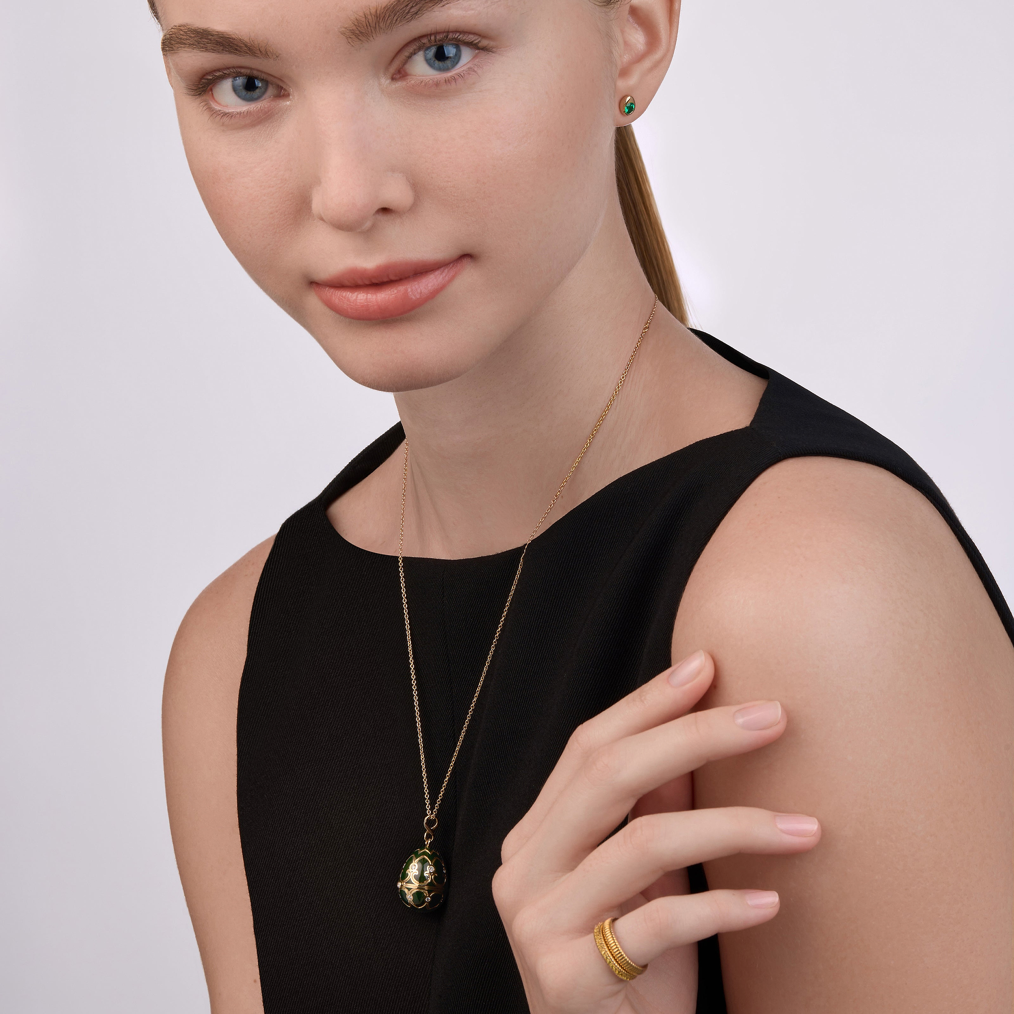 Medallón sorpresa de panda Guilloché Enamel