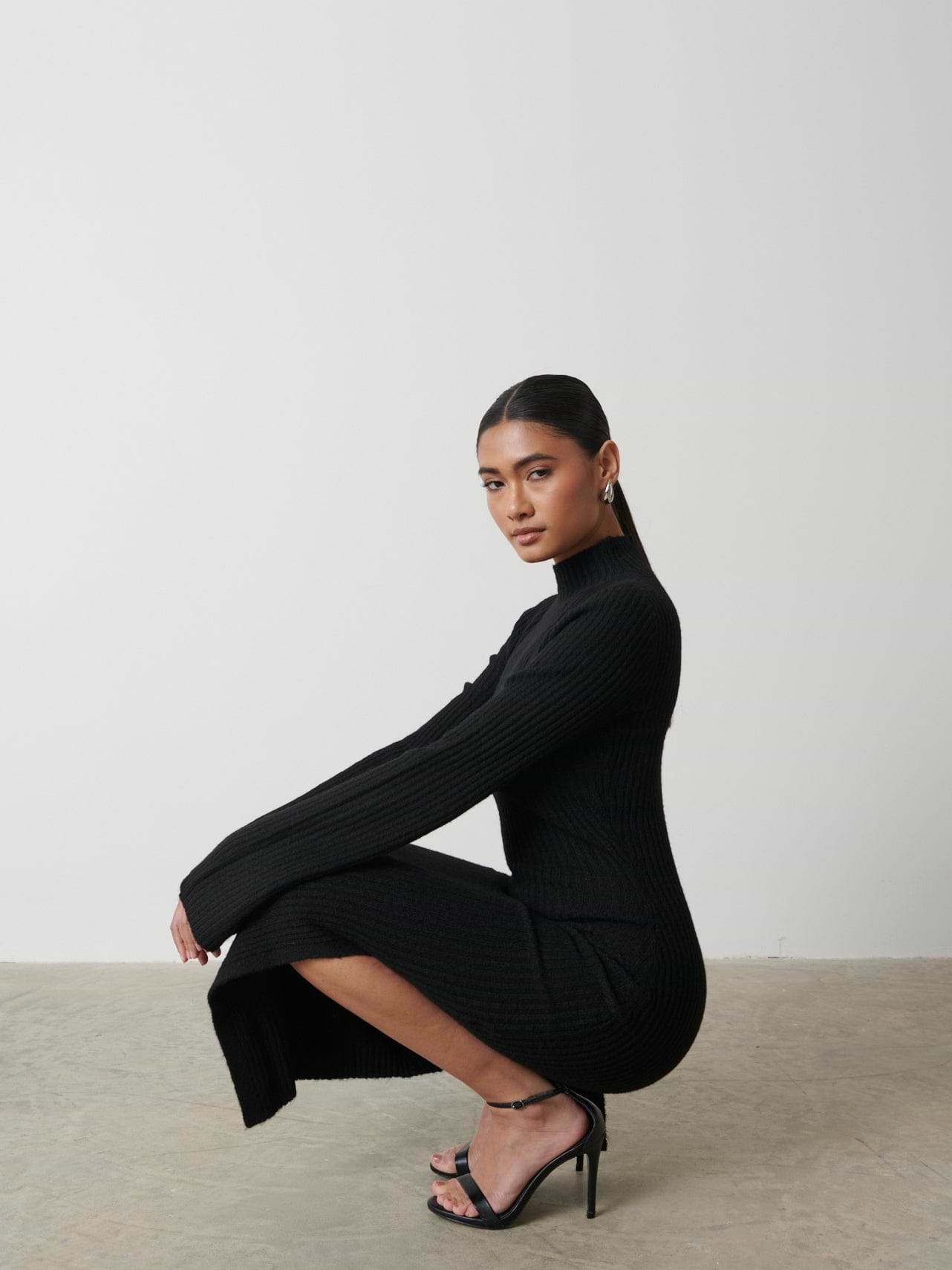 Baylee Soft Knit Midaxi Dress - Black