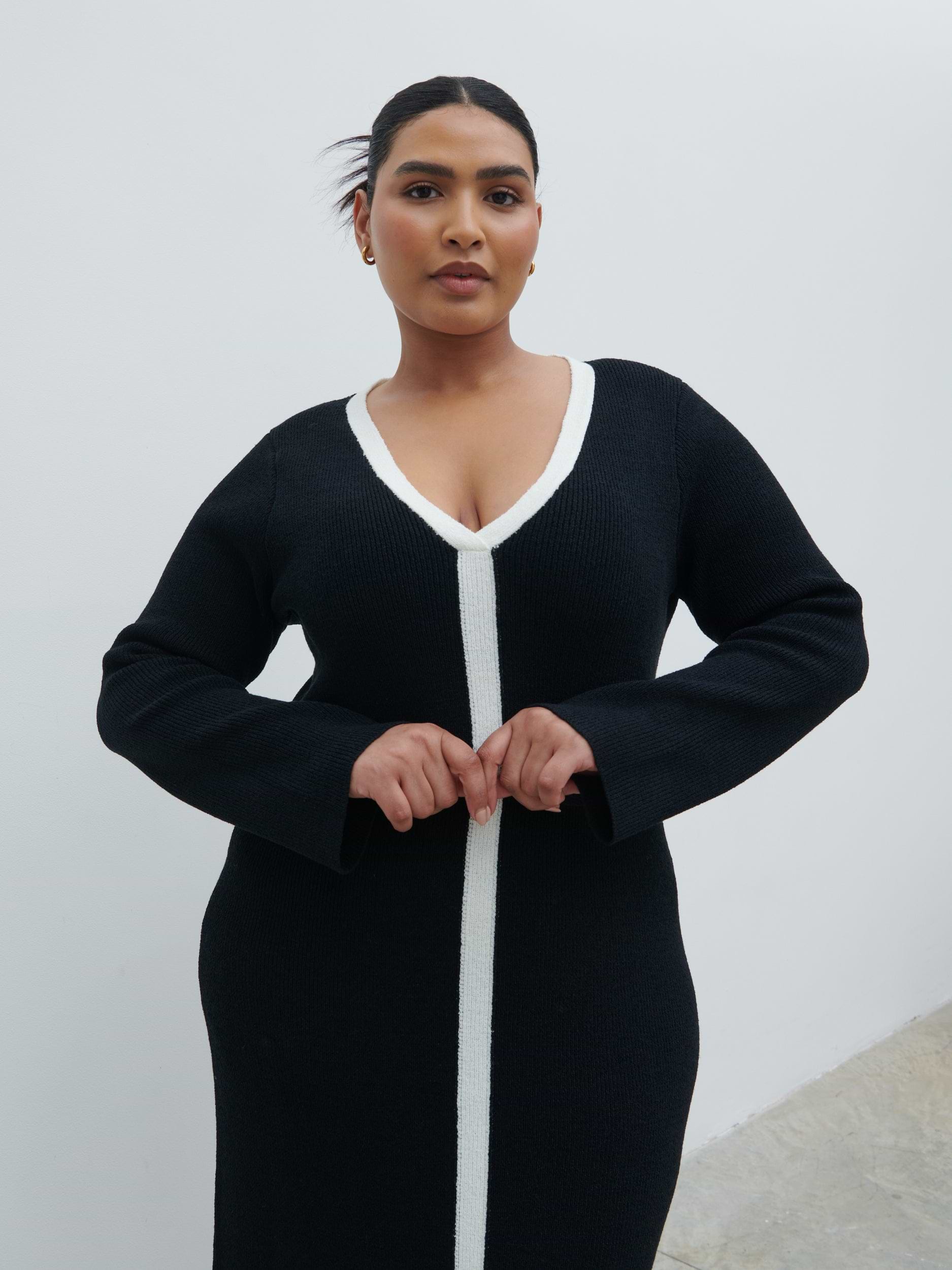 Ailey Contrast Seam Knit Midaxi Dress Curve - Black and Cream