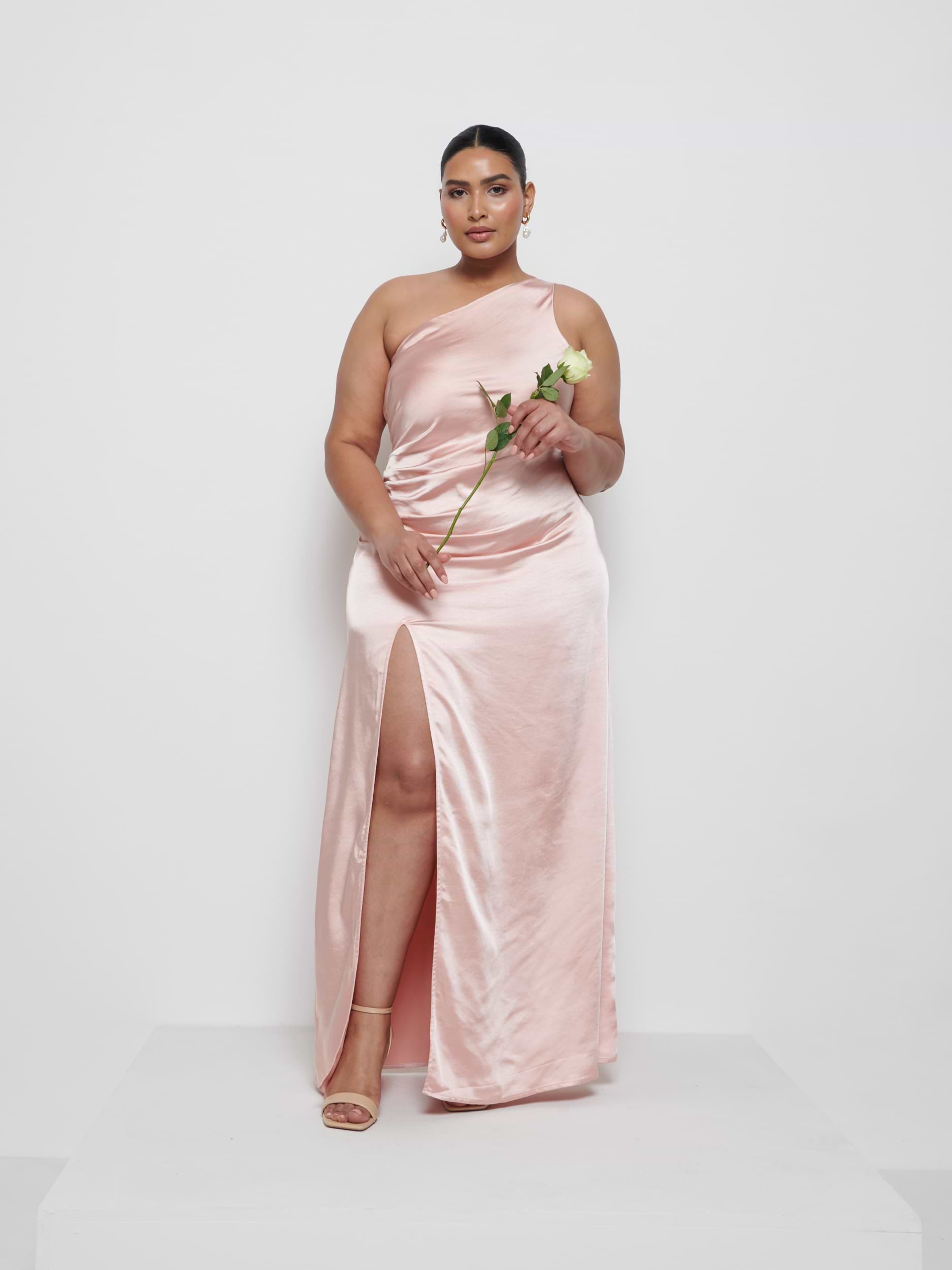 Amelia Ruched Maxi Bridesmaid Dress Curve - Blush
