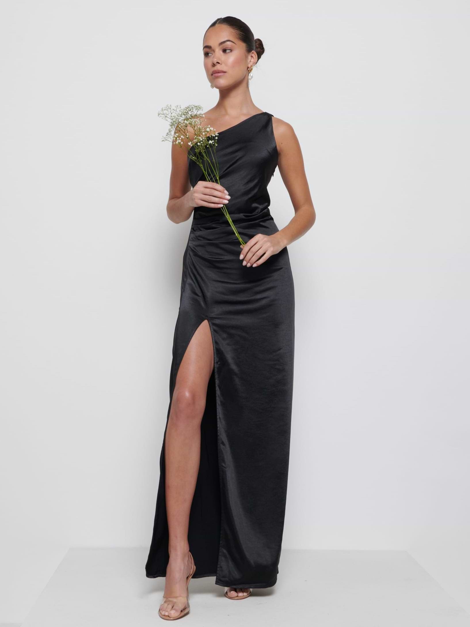 Amelia Ruched Maxi Bridesmaid Dress - Black