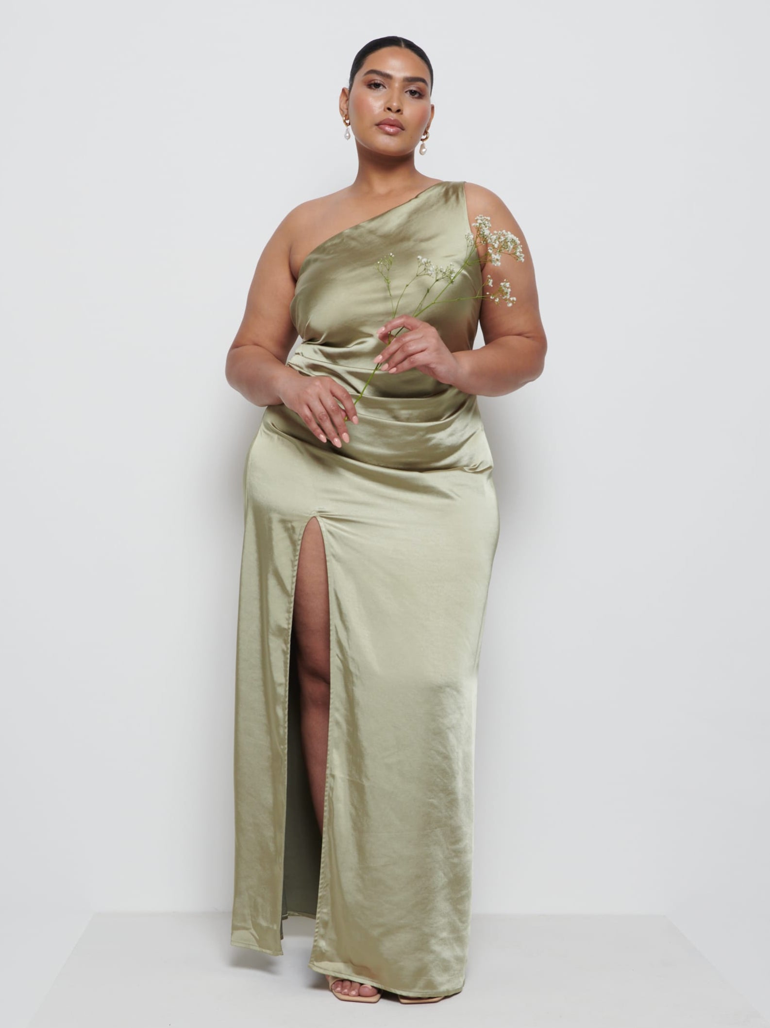 Amelia Ruched Maxi Bridesmaid Dress Curve - Olive