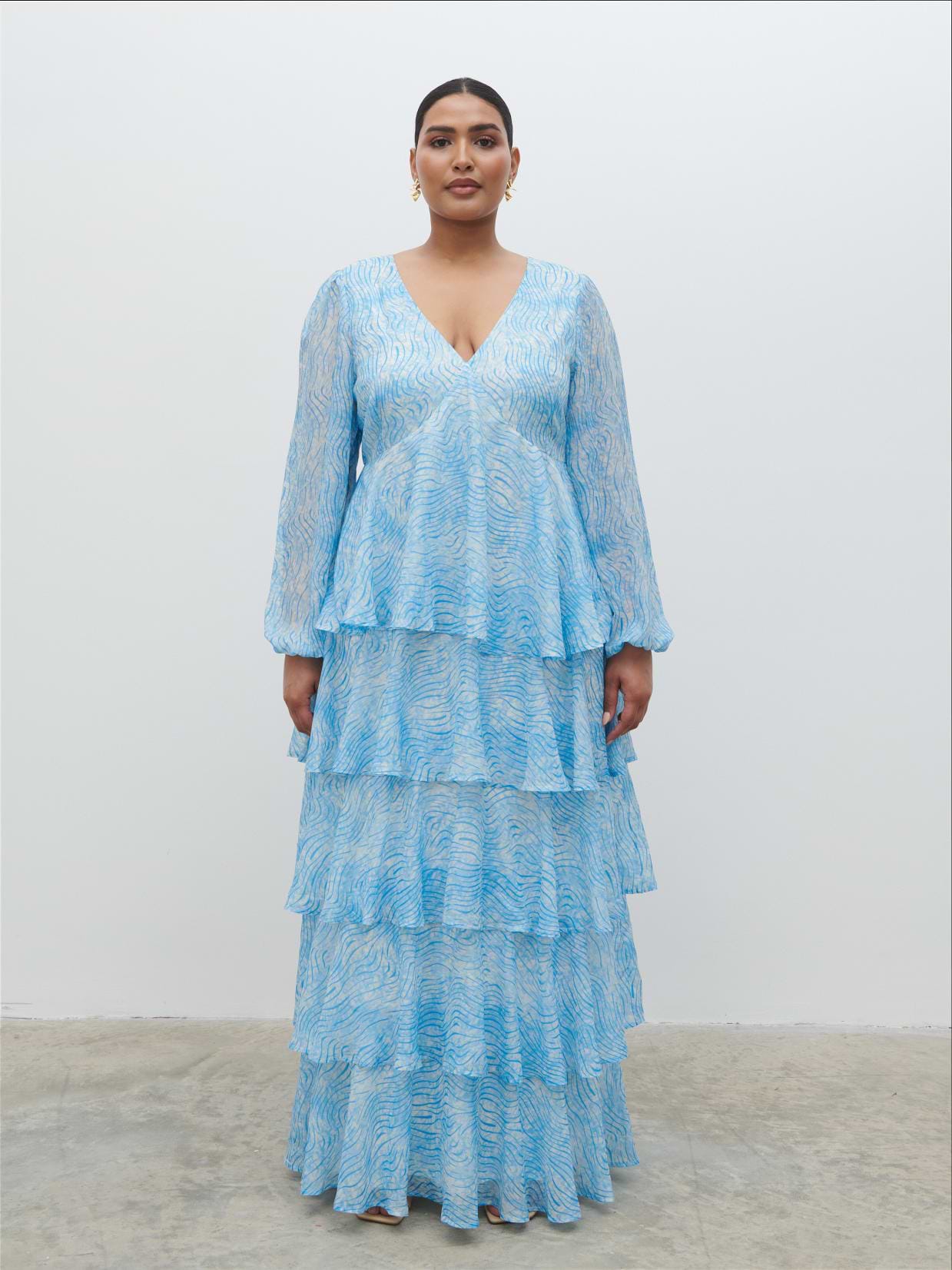 Ashton Ruffle Maxi Dress Curve - Blue Swirl