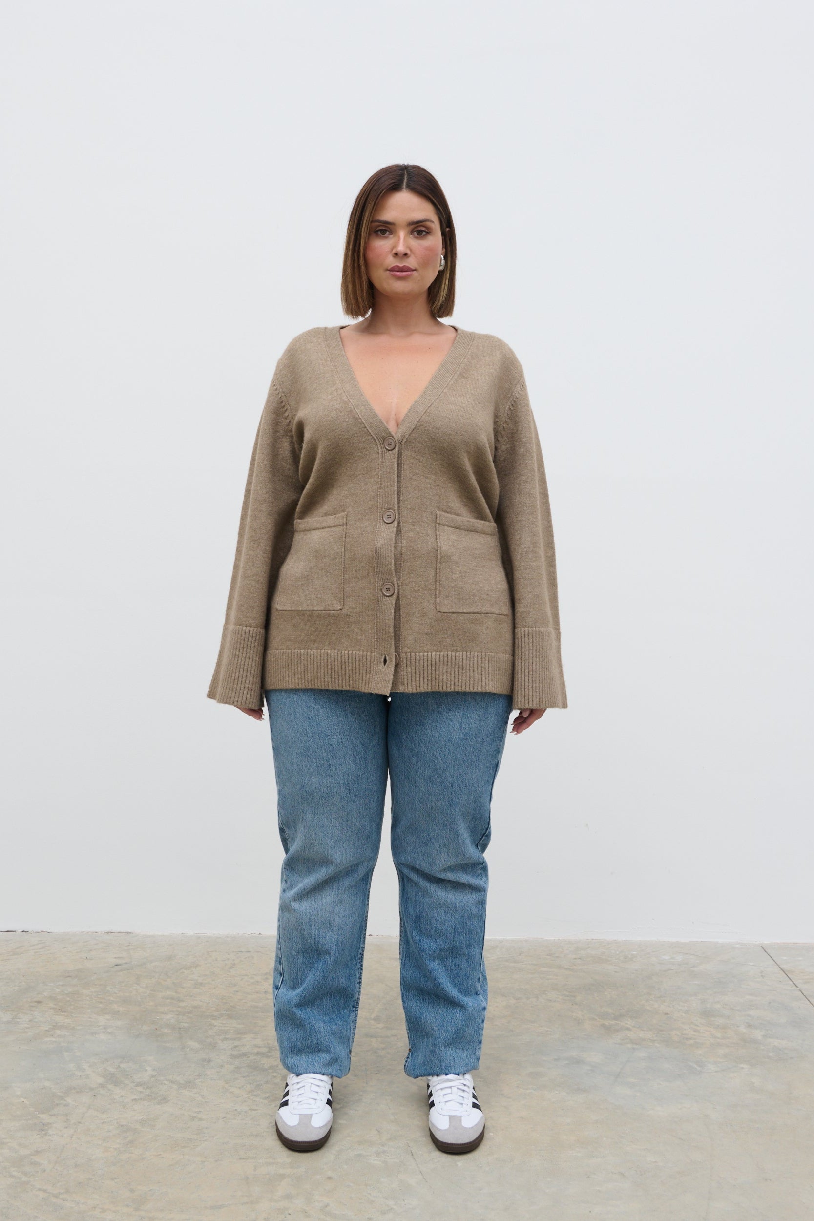 Autumn Knit Cardigan Curve - Dark Beige