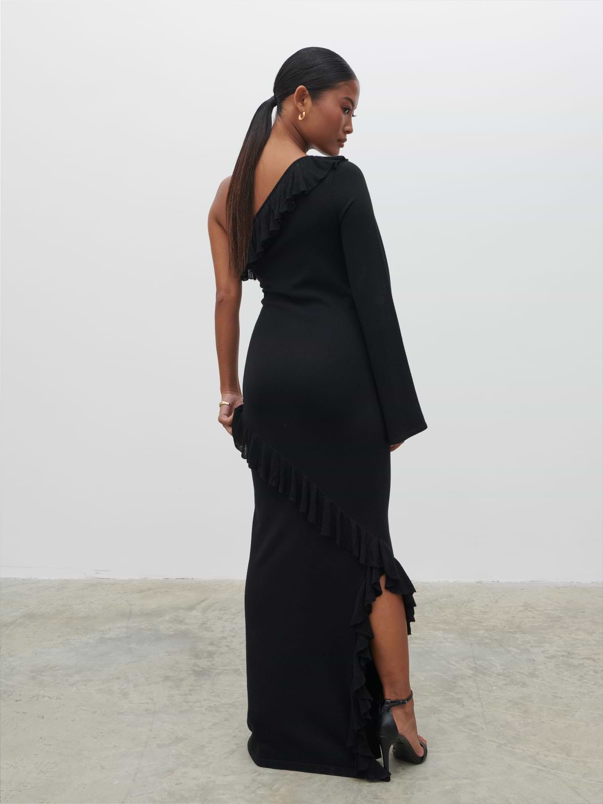 Bethanie Ruffle Maxi Knit Dress - Black