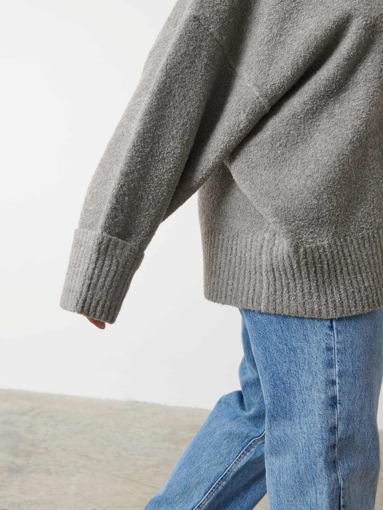 Camille Oversized Borg Jumper Curve - Charcoal