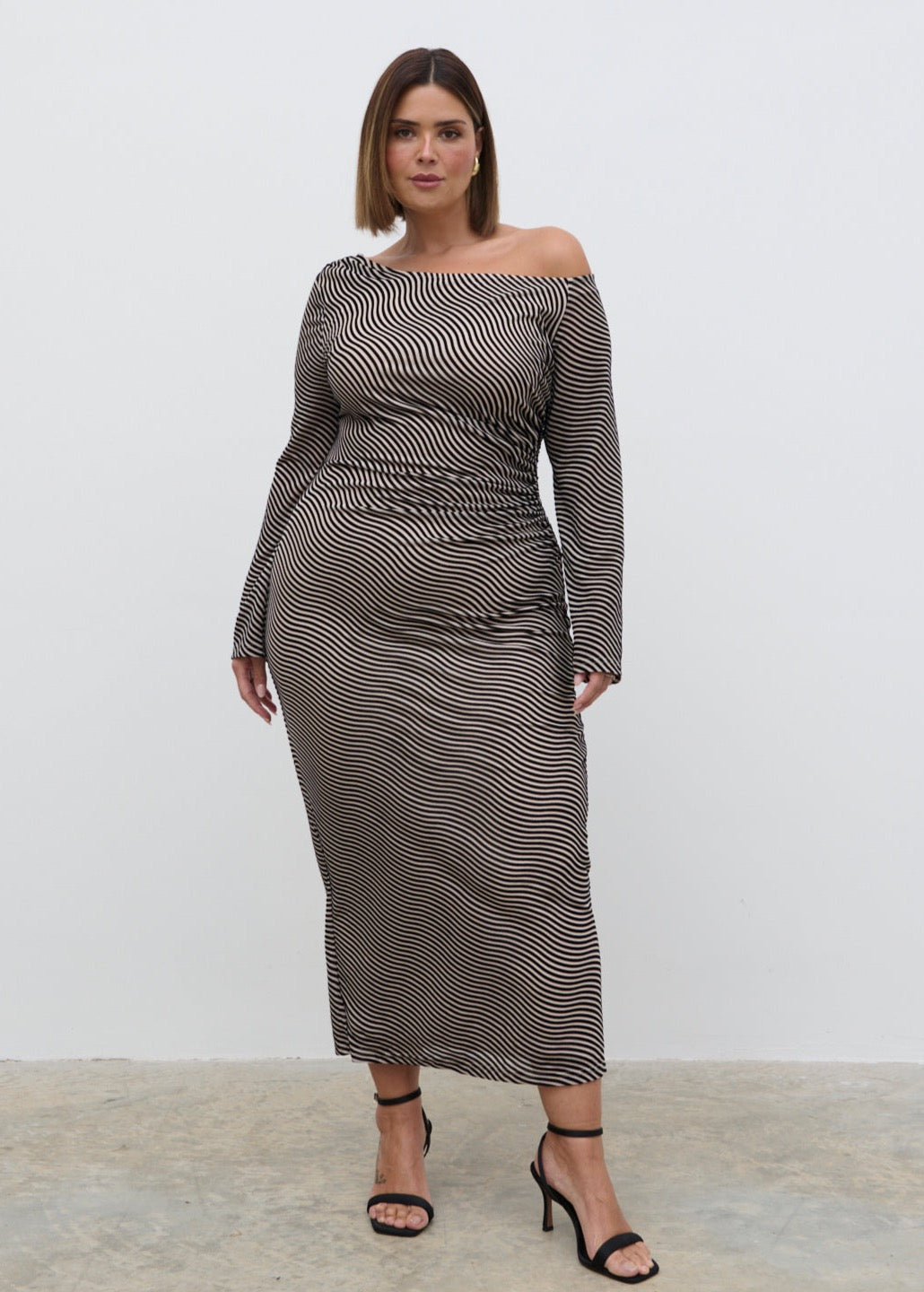 Carrie Asymmetric Knot Midaxi Dress Curve - Black and Cream Stripe