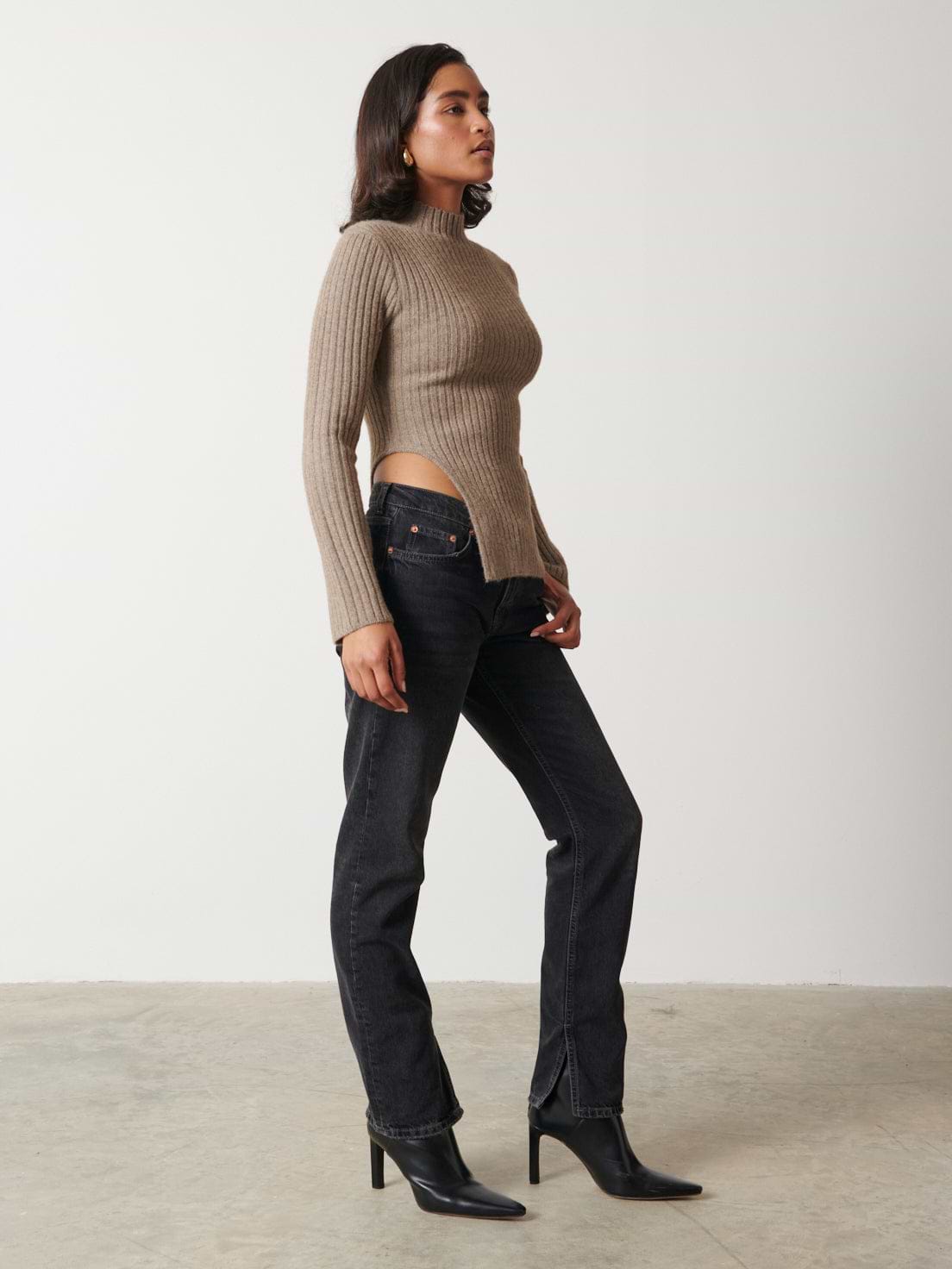 Charley Turtle Neck Asymmetric Hem Knit Top - Mushroom