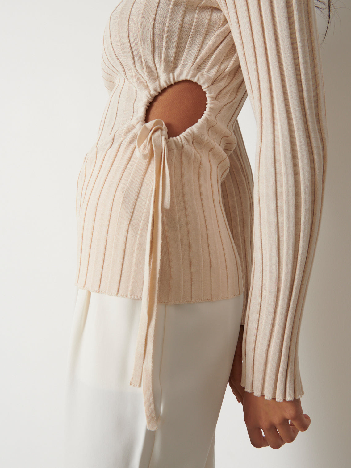 Dahlia Cut Out Waist Knit Top - Cream