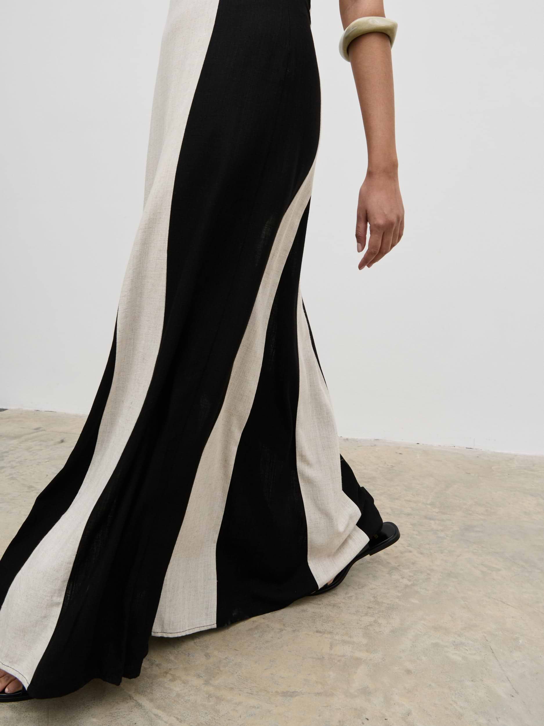 Ella Square Neck Contrast Maxi Dress - Natural and Black