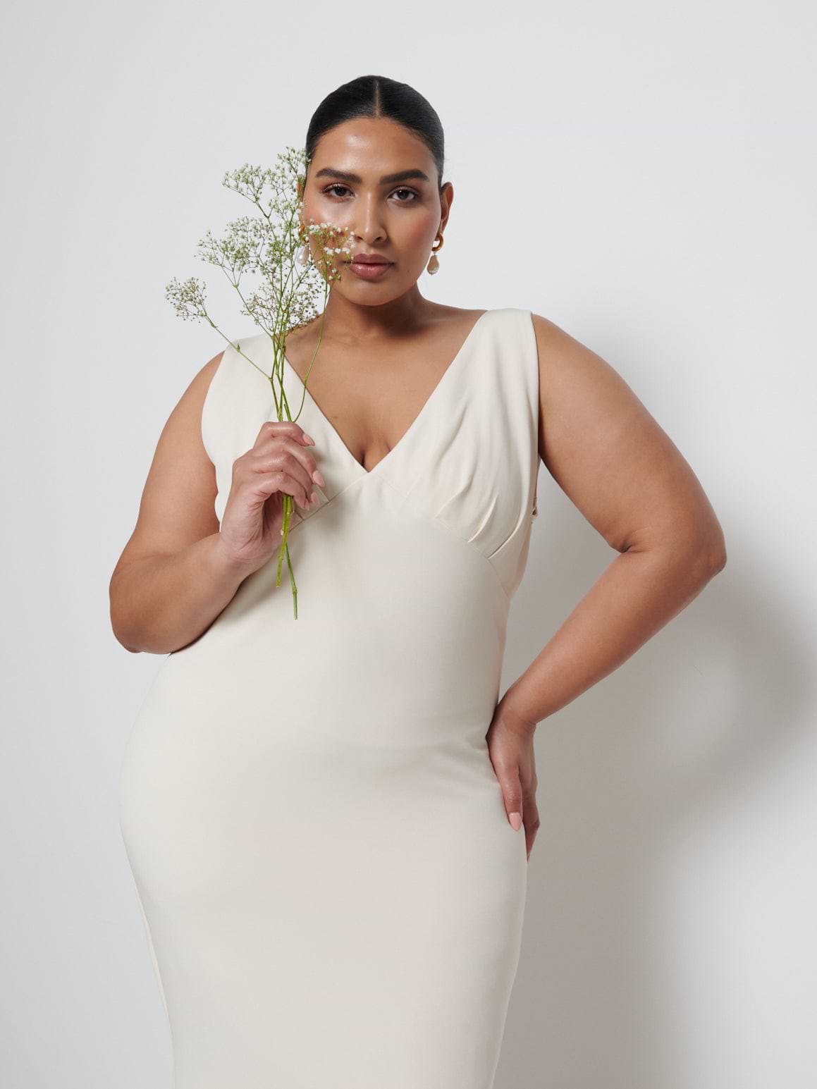 Esmee Crepe Maxi Bridesmaid Dress Curve - Champagne