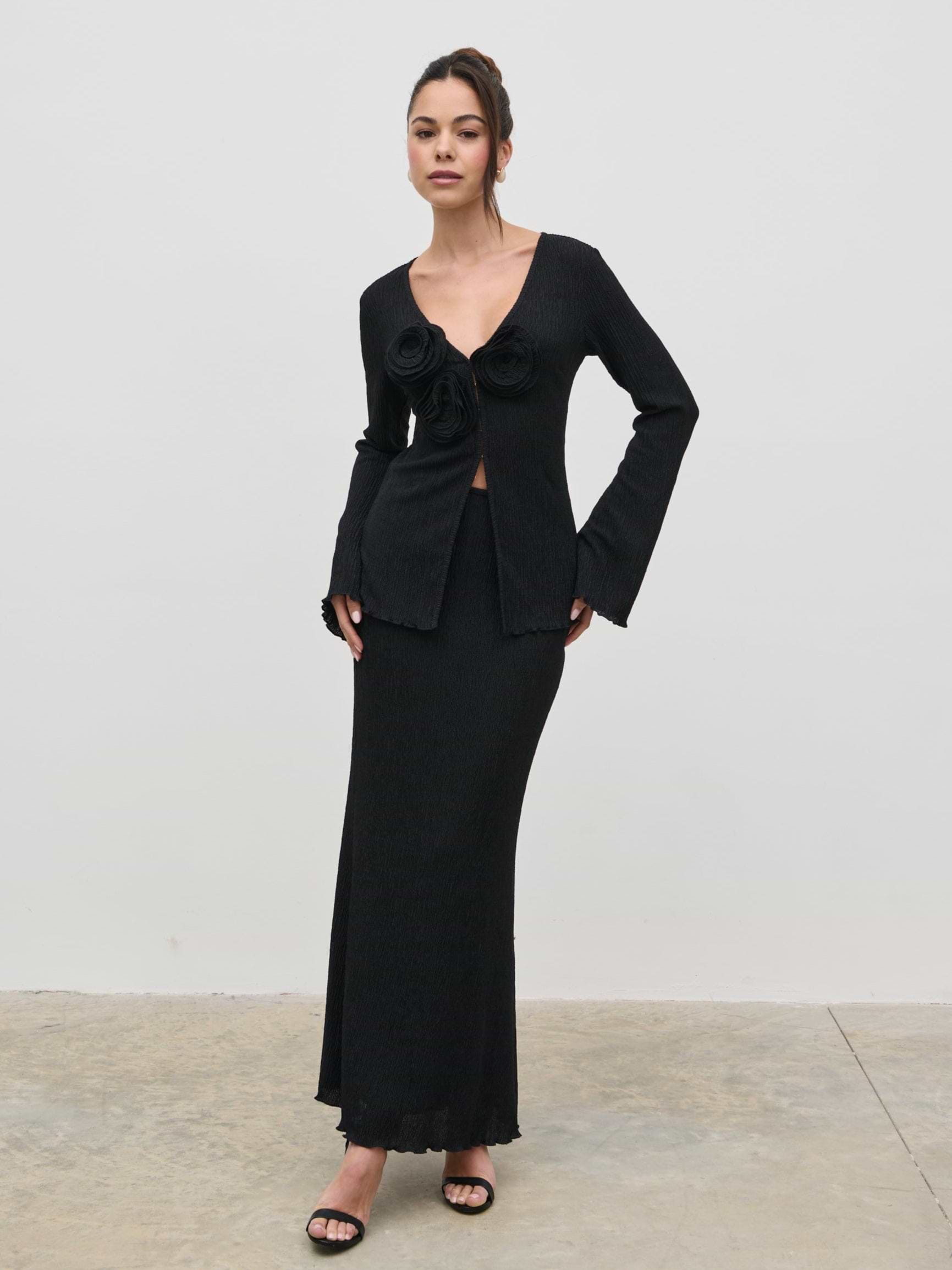 Evalina Crinkle Corsage Detail Top - Black