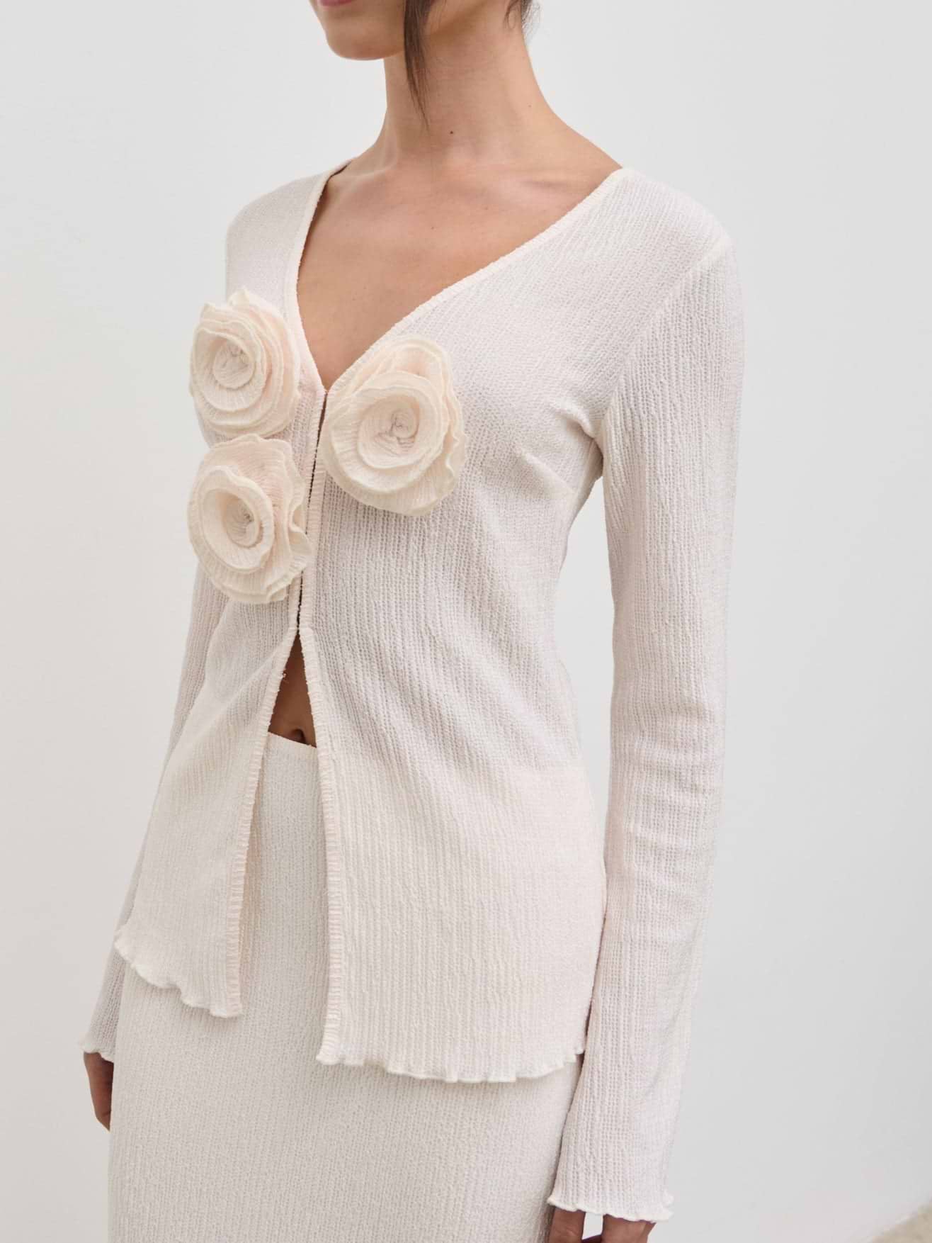 Evalina Crinkle Corsage Detail Top - Cream