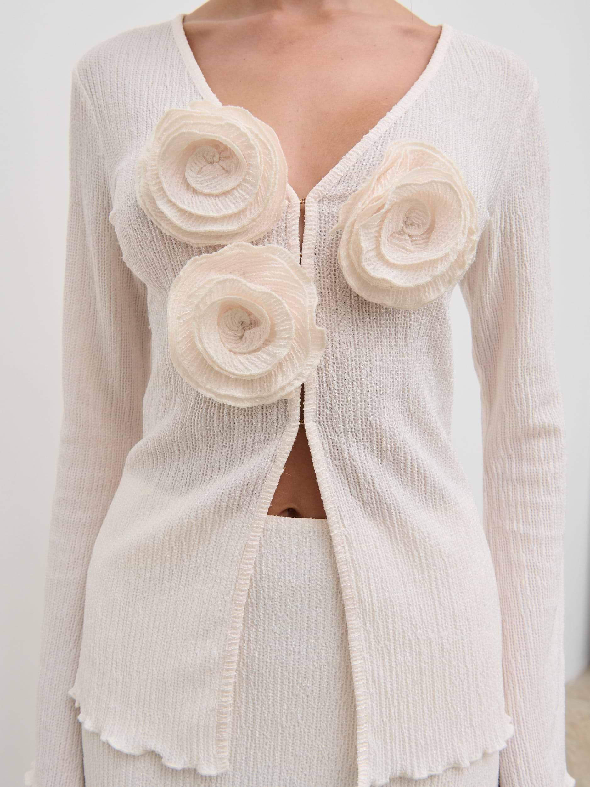 Evalina Crinkle Corsage Detail Top - Cream