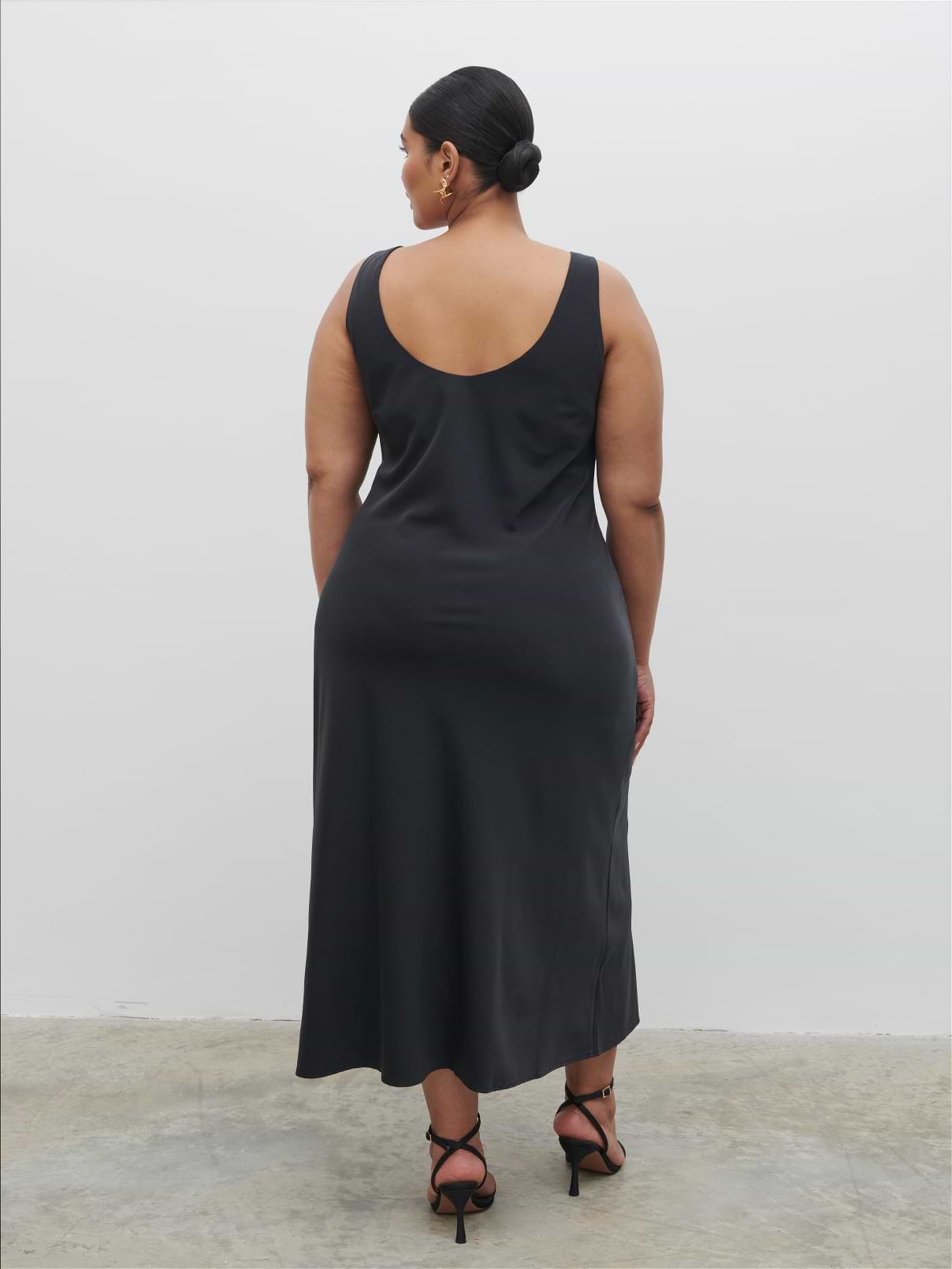 Evelyn Satin Slip Midaxi Dress Curve - Black