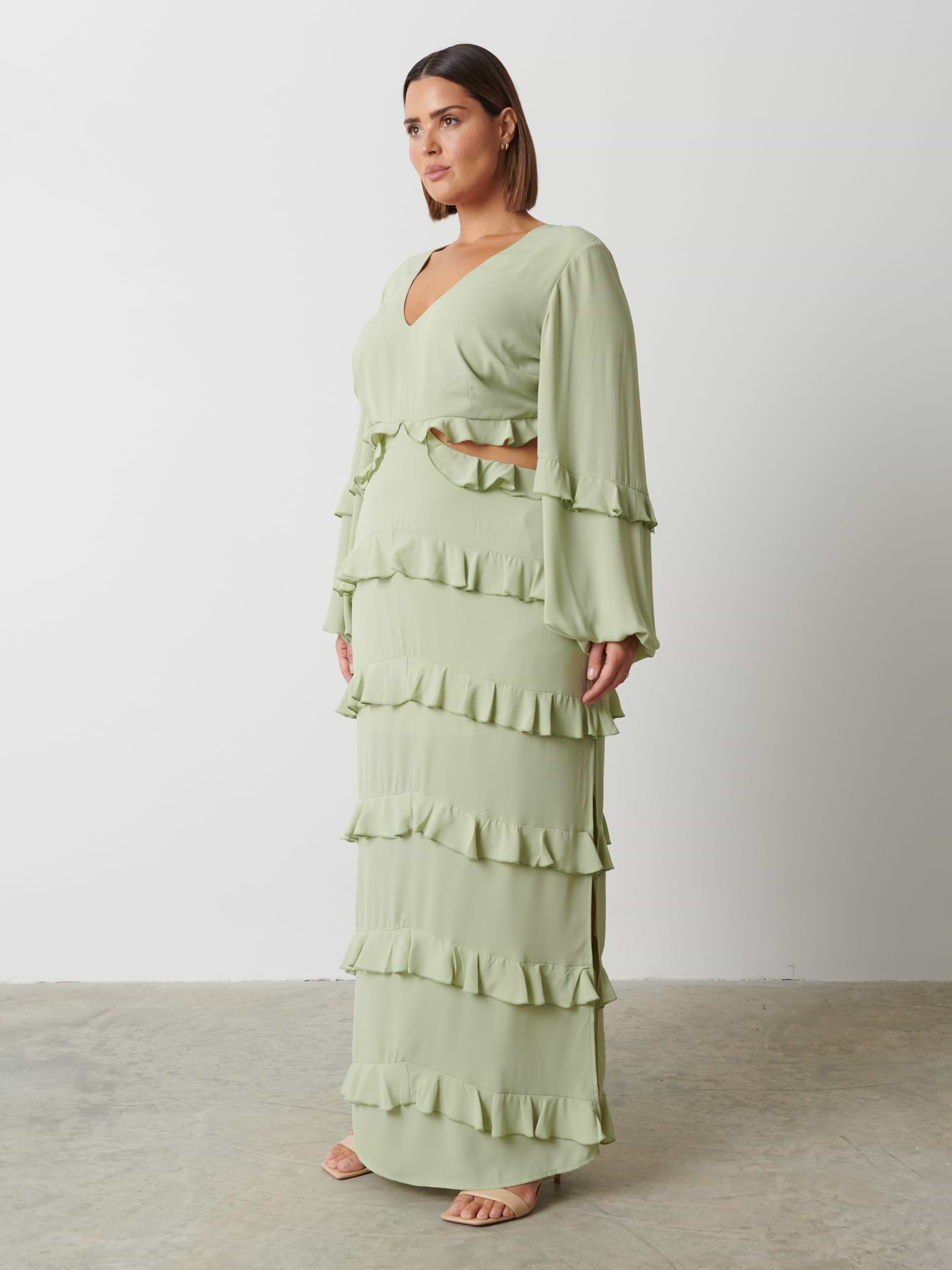 Evie Ruffle Maxi Dress Curve - Sage