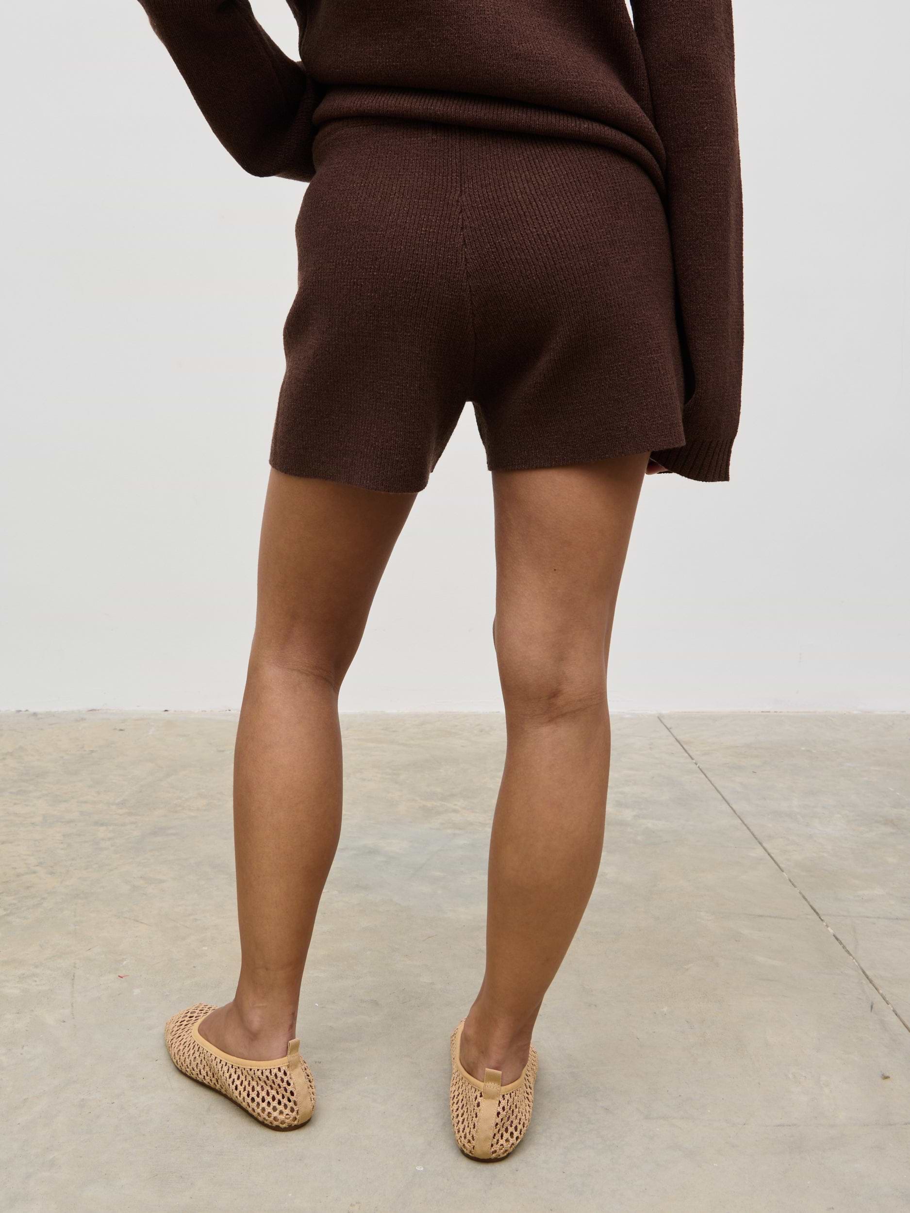 Gracie Fine Tape Knit Shorts - Brown