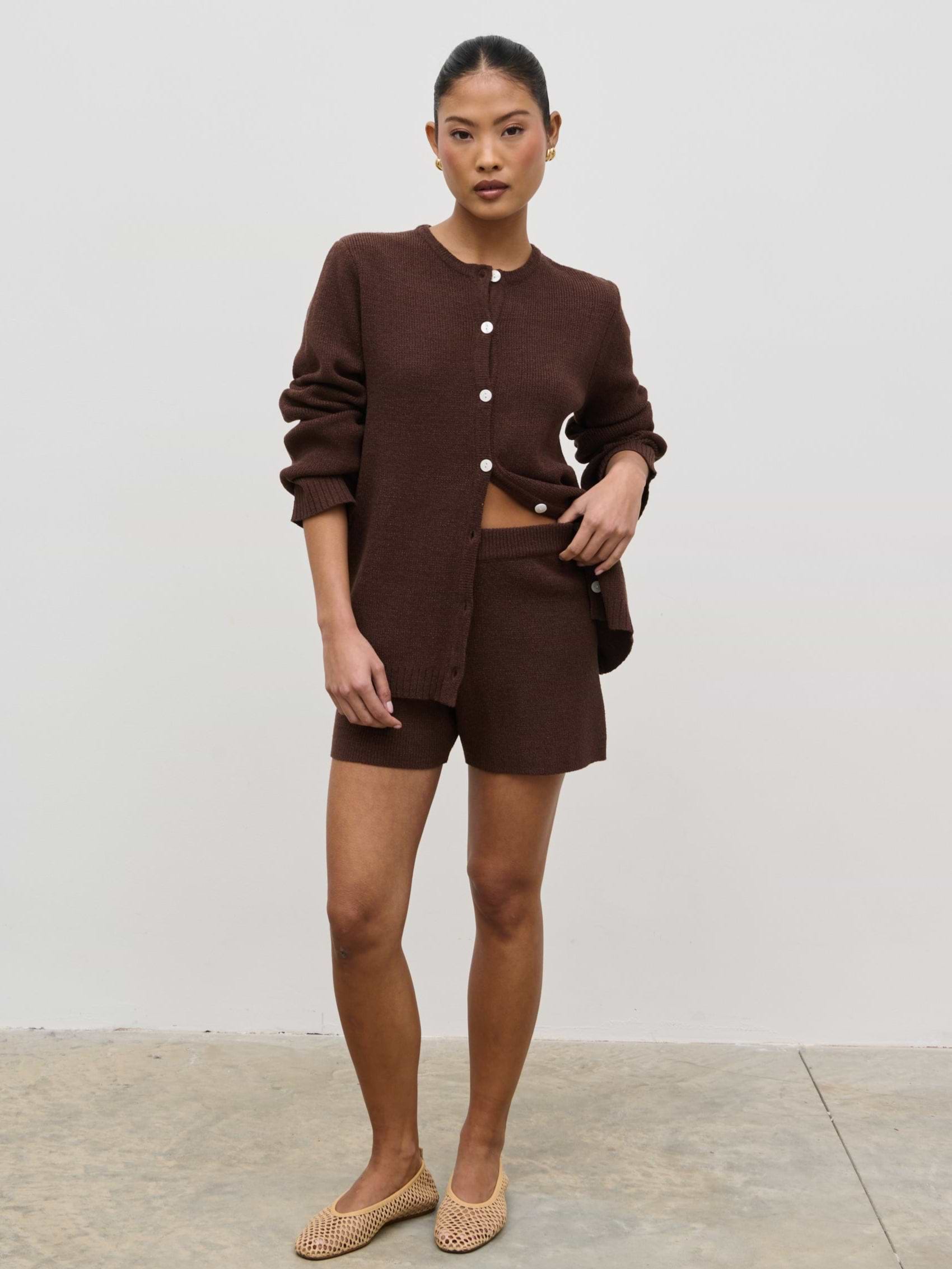 Gracie Fine Tape Knit Shorts - Brown
