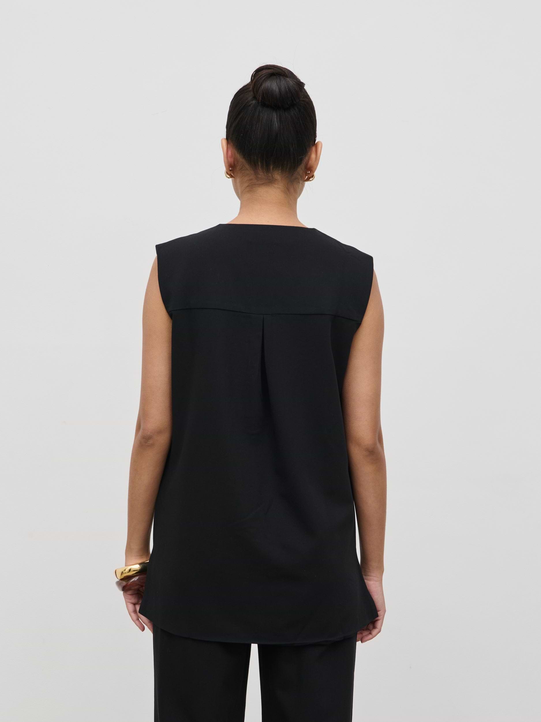 Harlee Sleeveless Waistcoat - Black