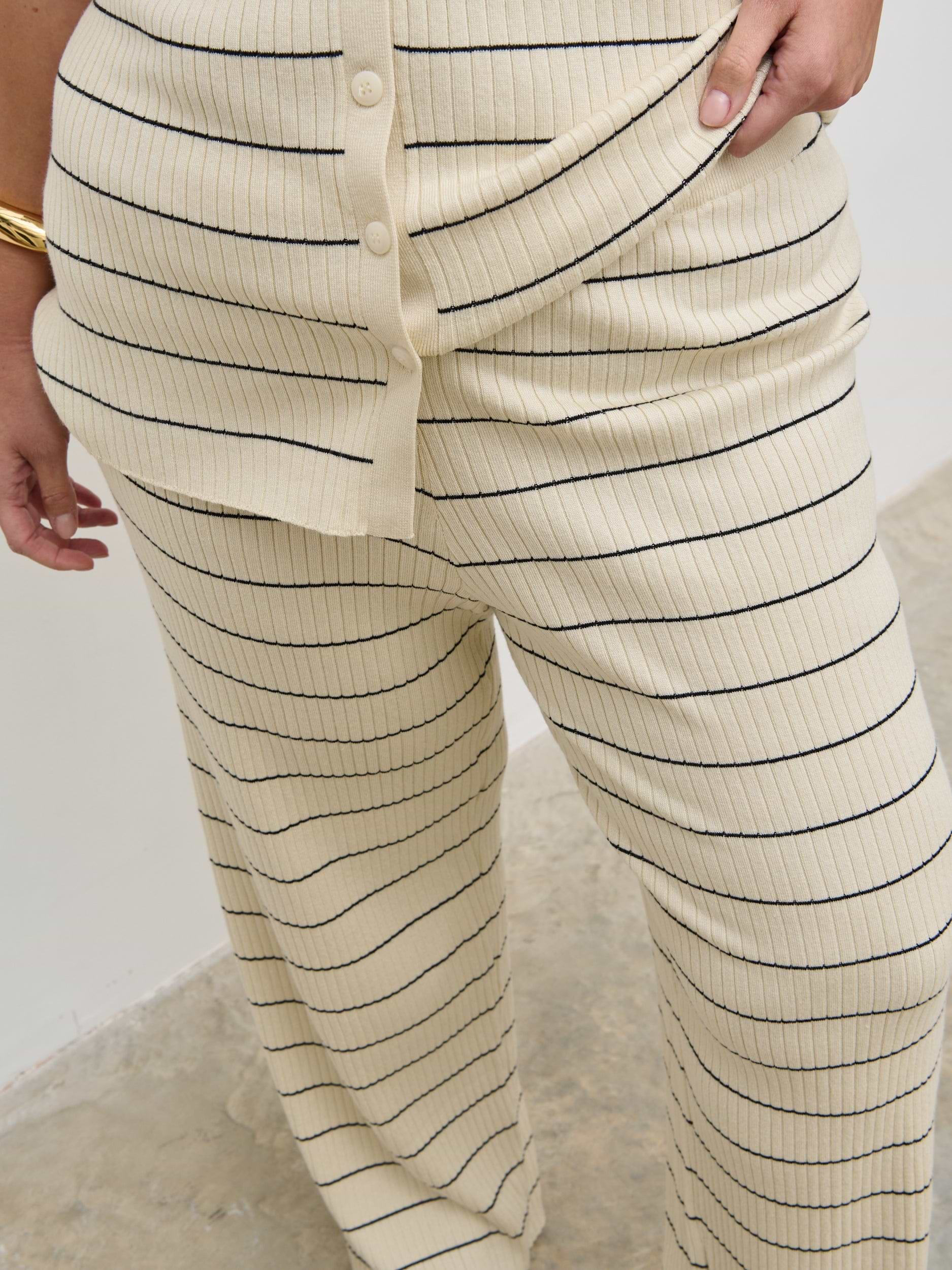Hattie Stripe Knit Trousers Curve - Cream and Black