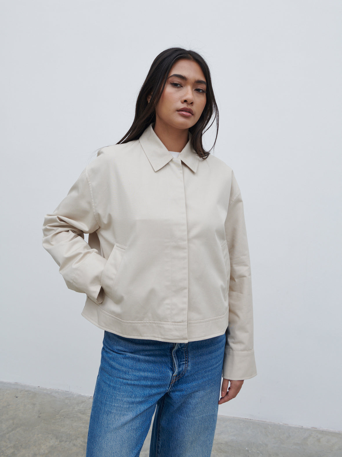 Isla Cropped Trench Coat - Stone