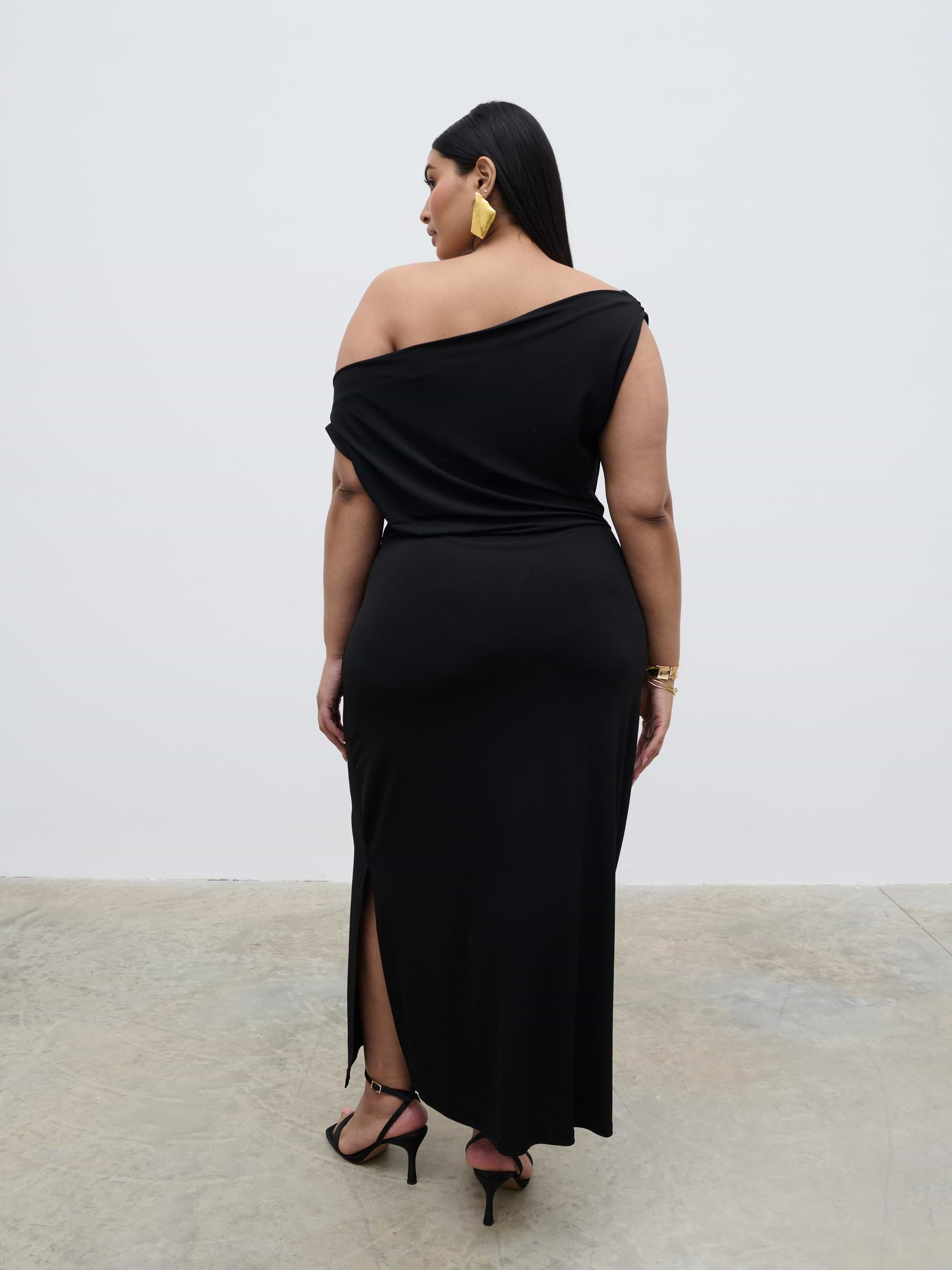 Janece Asymmetric Jersey Dress Curve - Black
