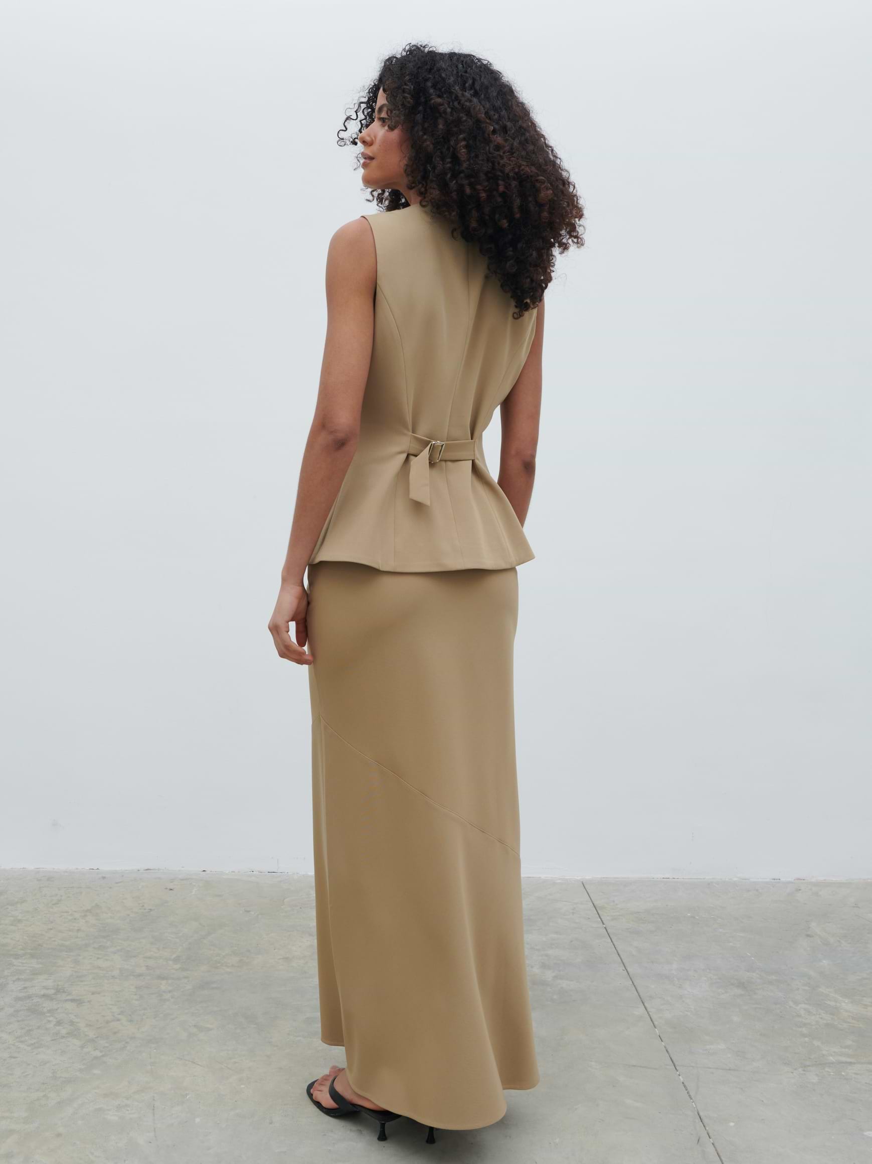 Jean Buttoned Down Waistcoat - Camel Beige
