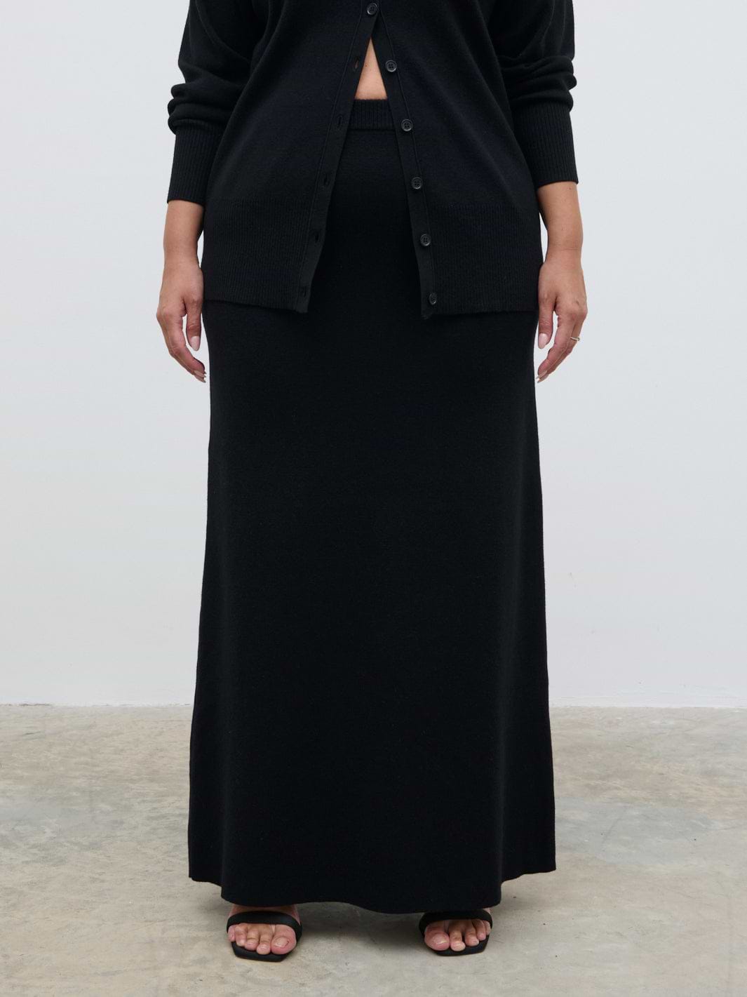 Justine Rib Knit Maxi Skirt Curve - Black