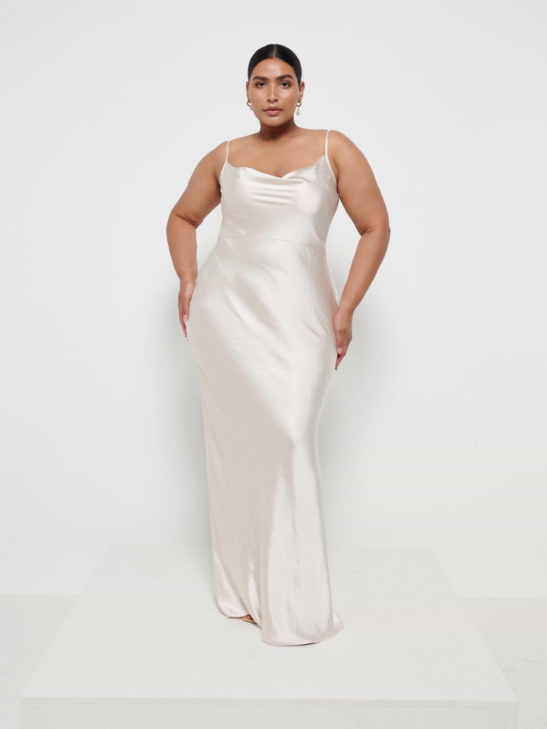 Keisha Maxi Bridesmaid Dress Curve - Matte Champagne