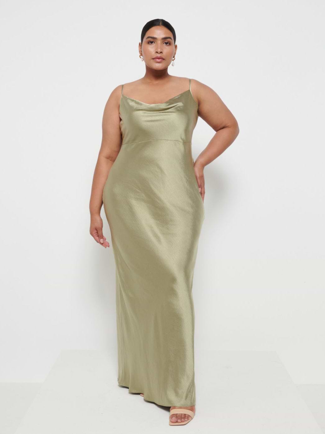 Keisha Maxi Bridesmaid Dress Curve - Matte Olive
