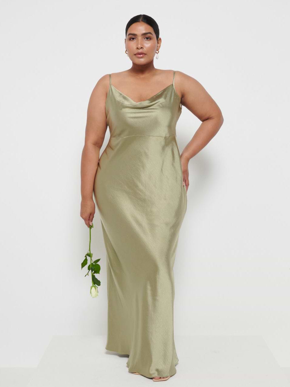 Keisha Maxi Bridesmaid Dress Curve - Matte Olive
