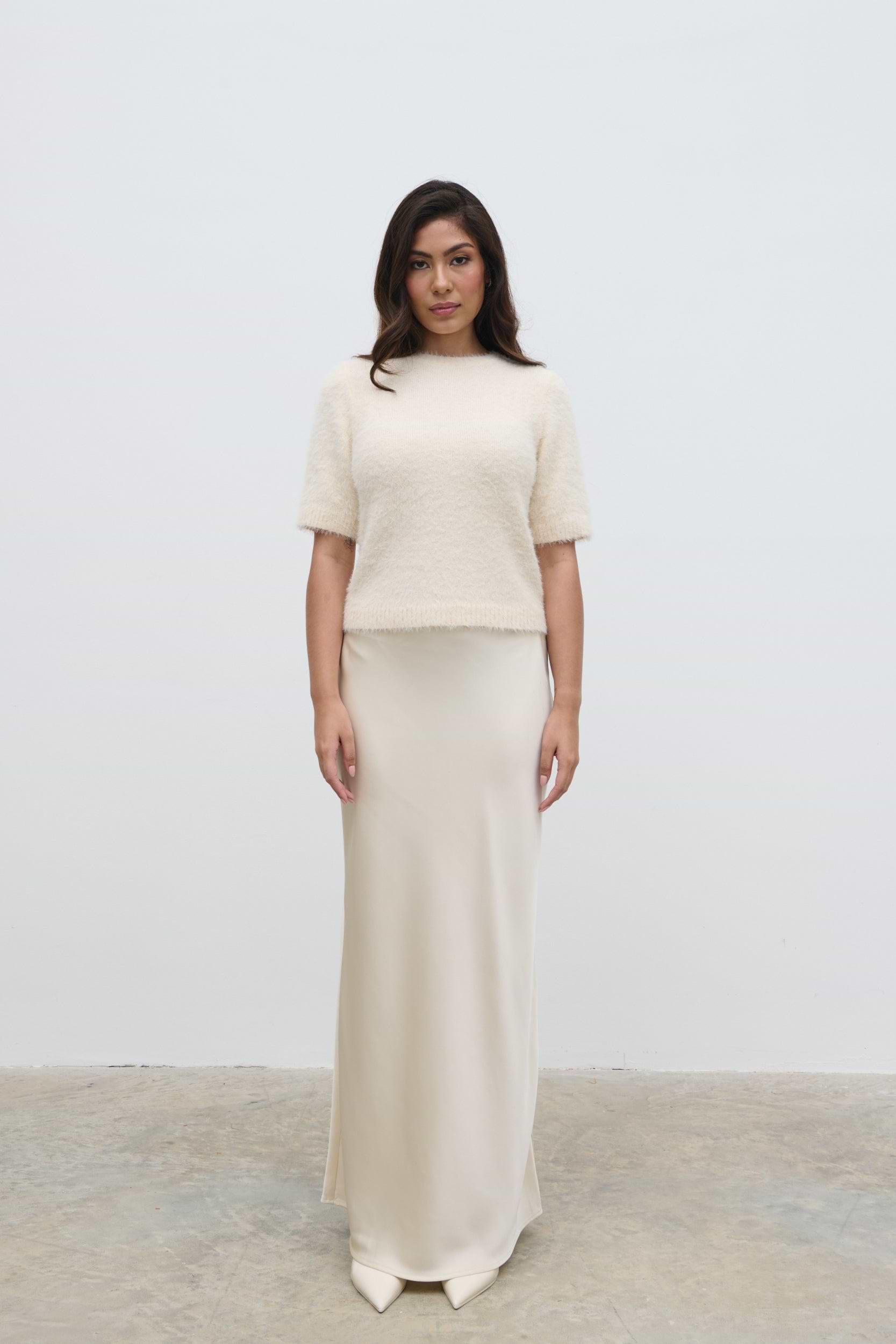 Kelly Cropped Fluffy Knit T-Shirt - Cream