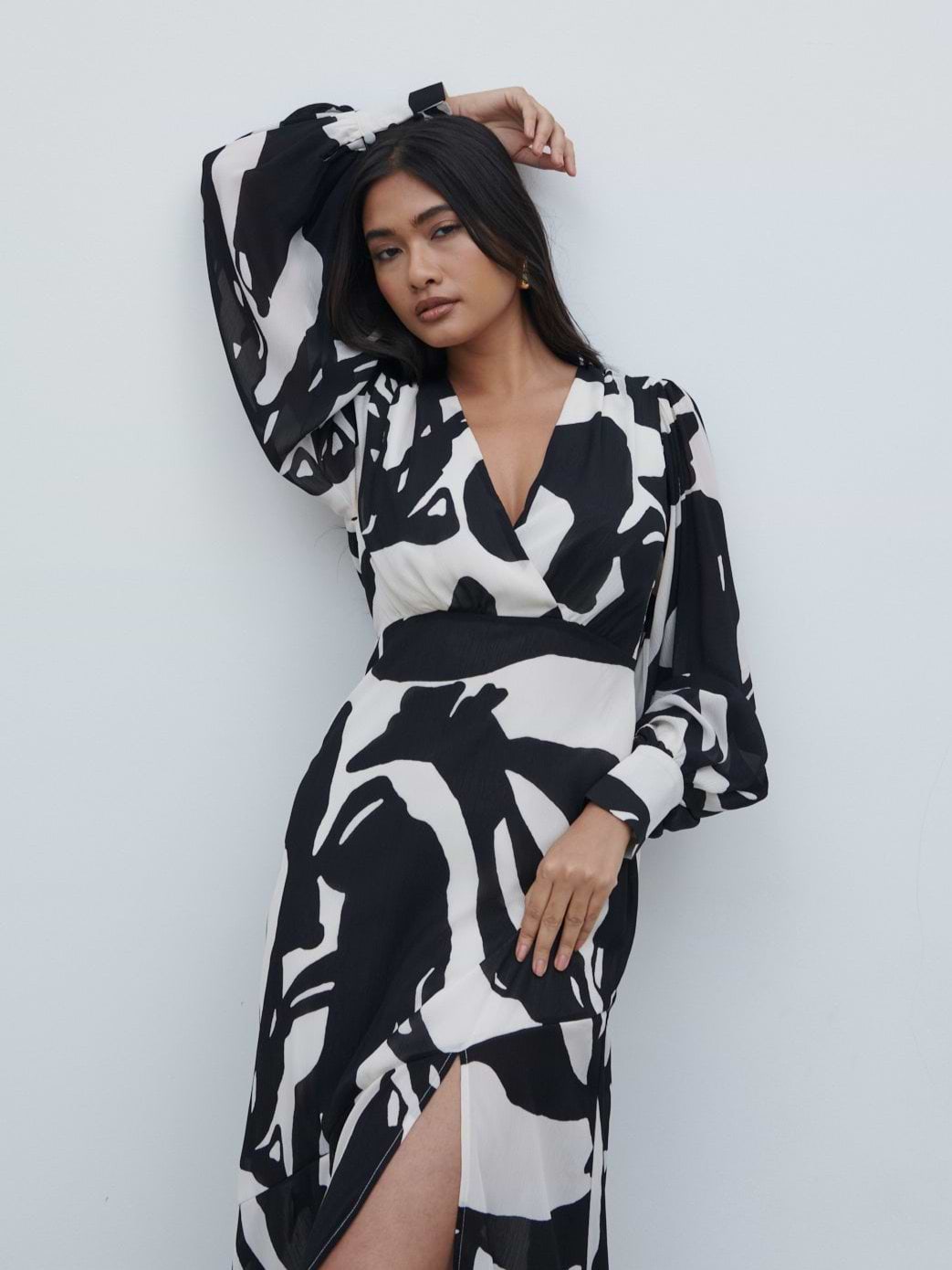 Lilianna Balloon Sleeve Printed Dress - Monochrome Abstract