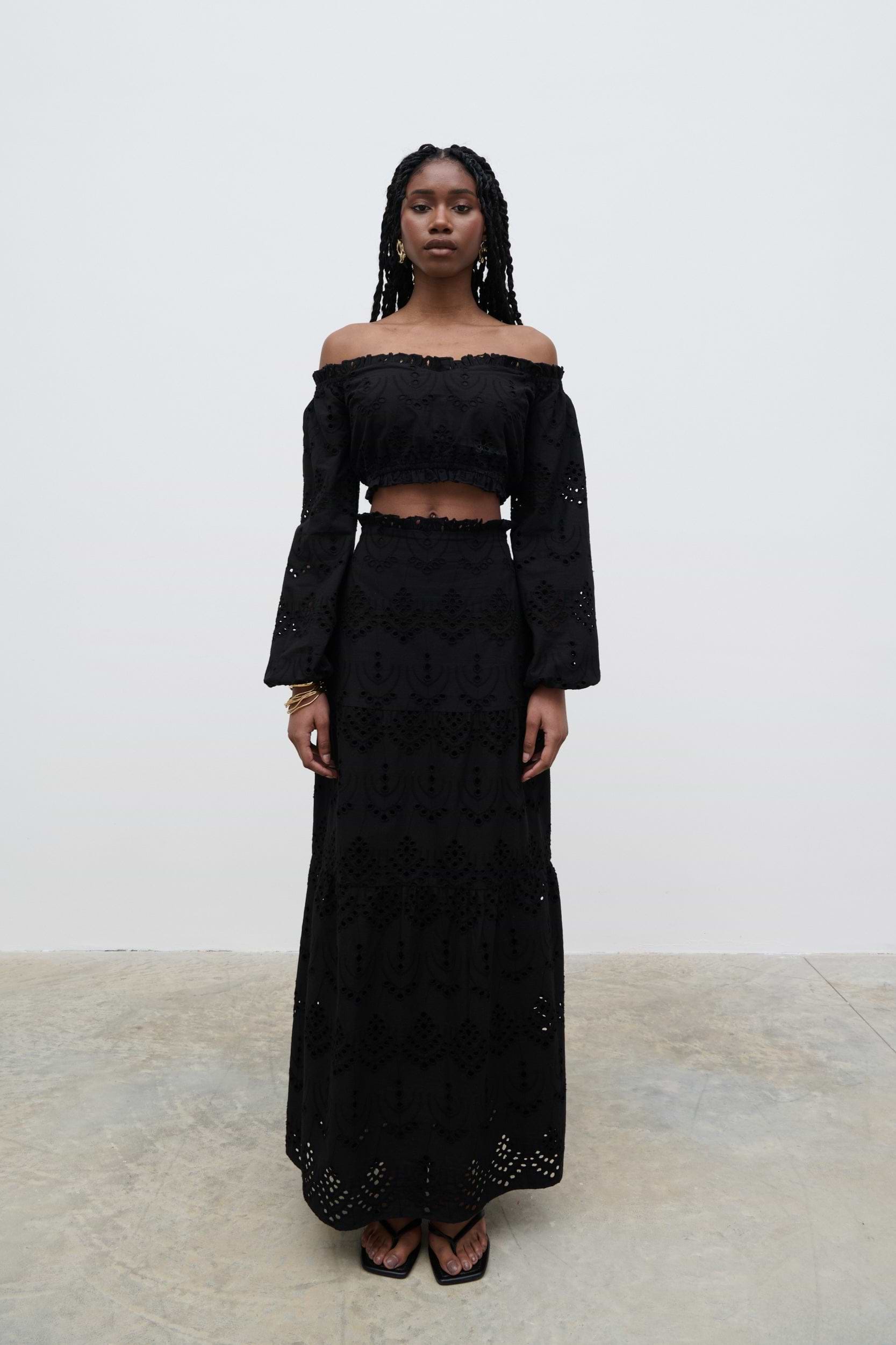 Lilla Broderie Cropped Top - Black
