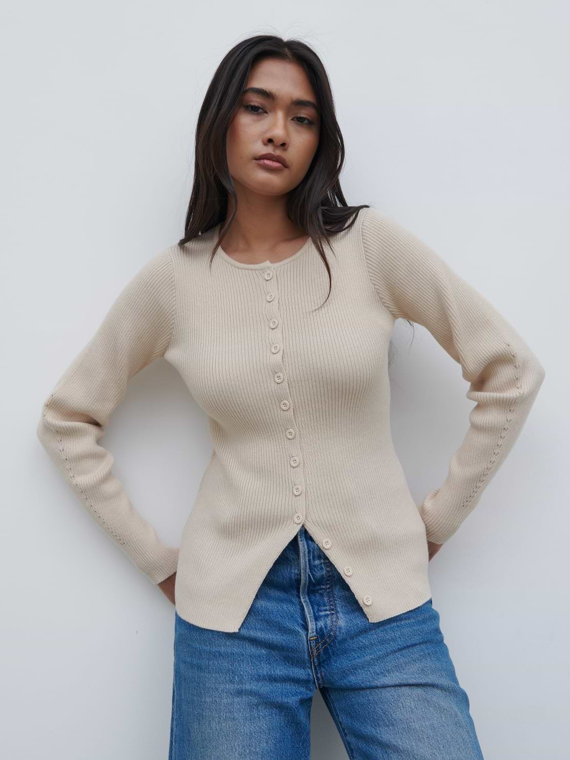 Maple Fitted Knit Cardigan - Light Beige