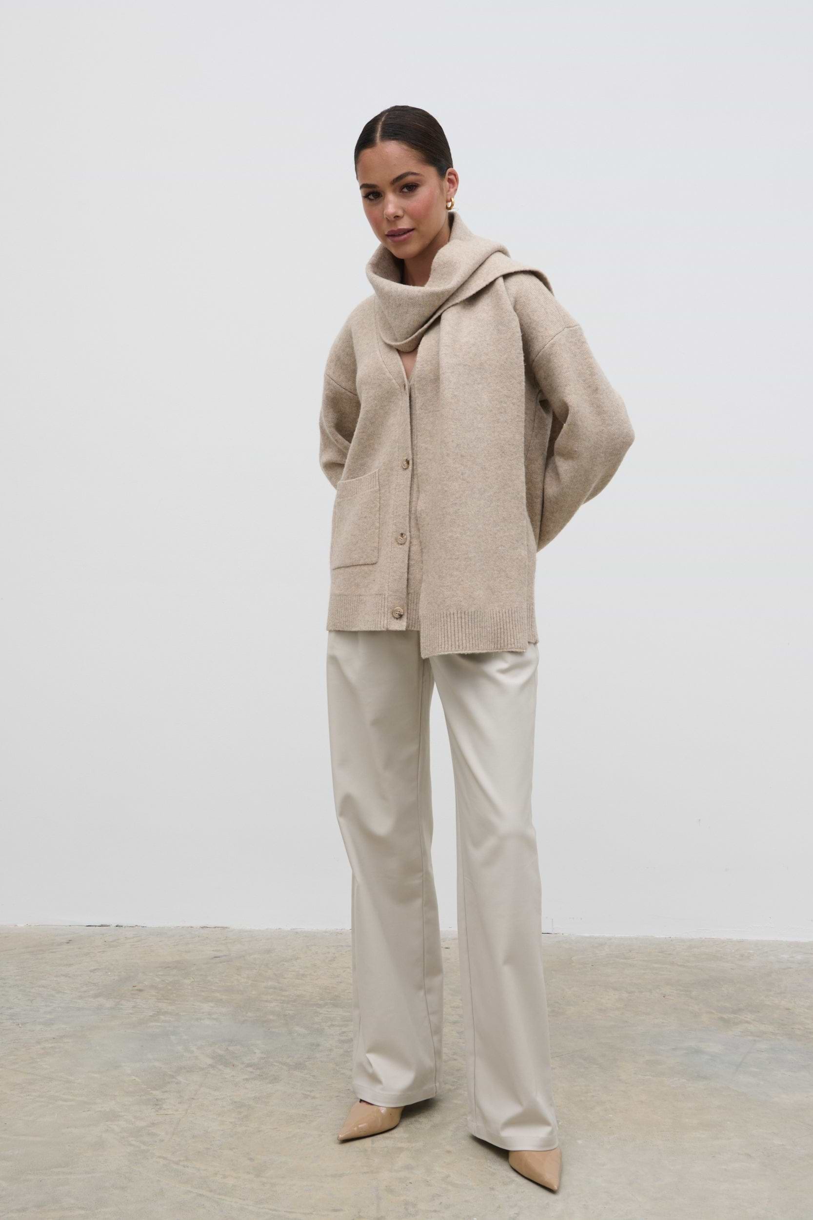 Murphy Cardigan Knit Scarf Set - Beige