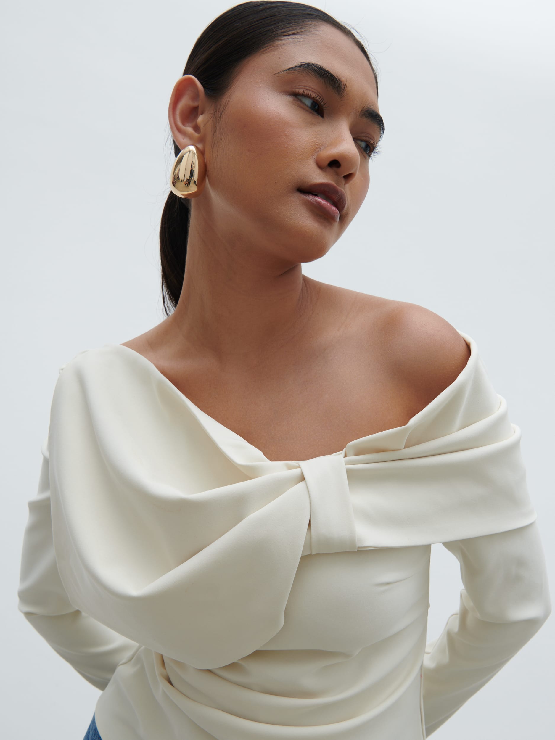 Naomi Exaggerated Bow Top - Cream