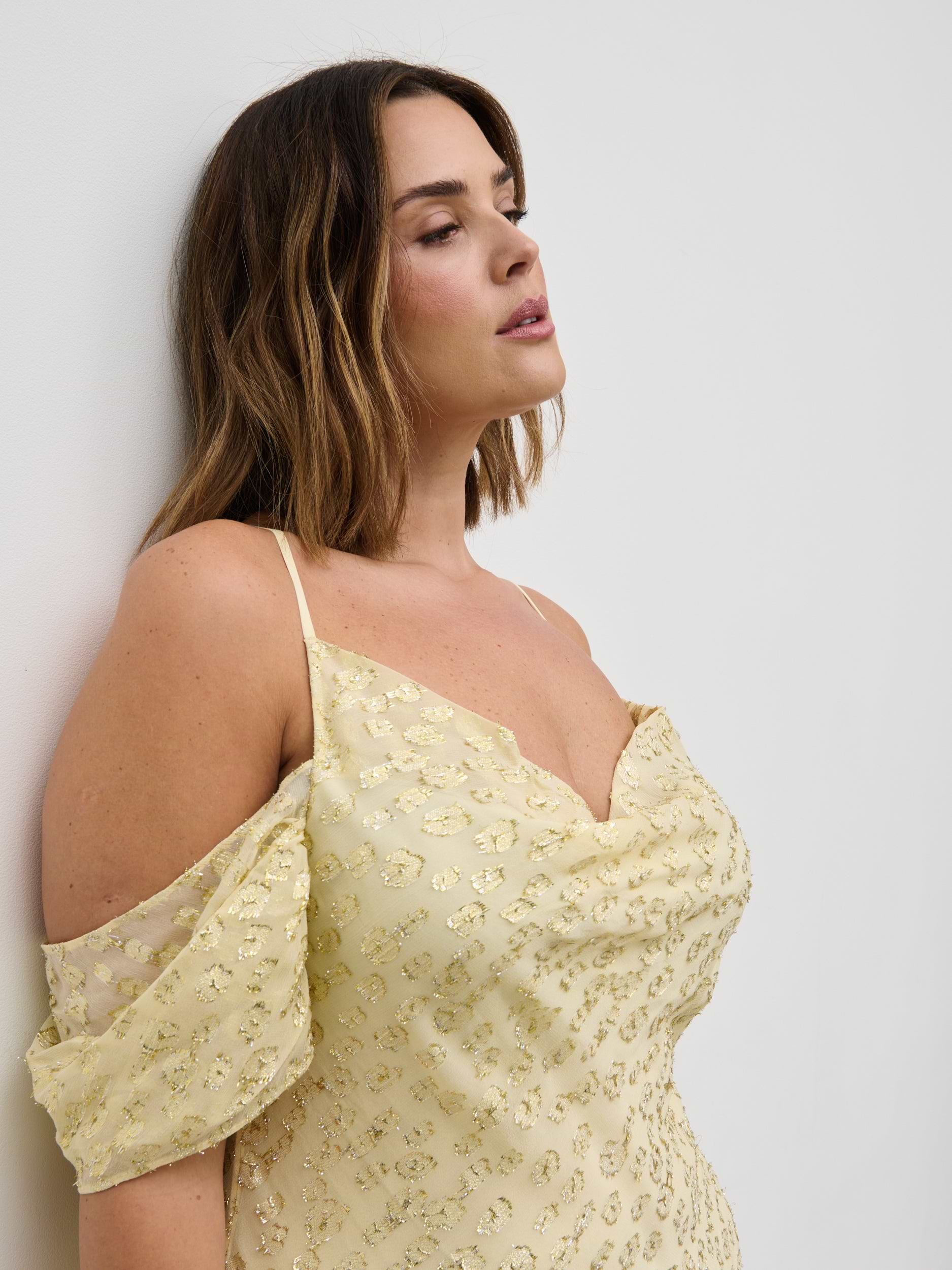 Nia Cold Shoulder Maxi Dress Curve - Lemon
